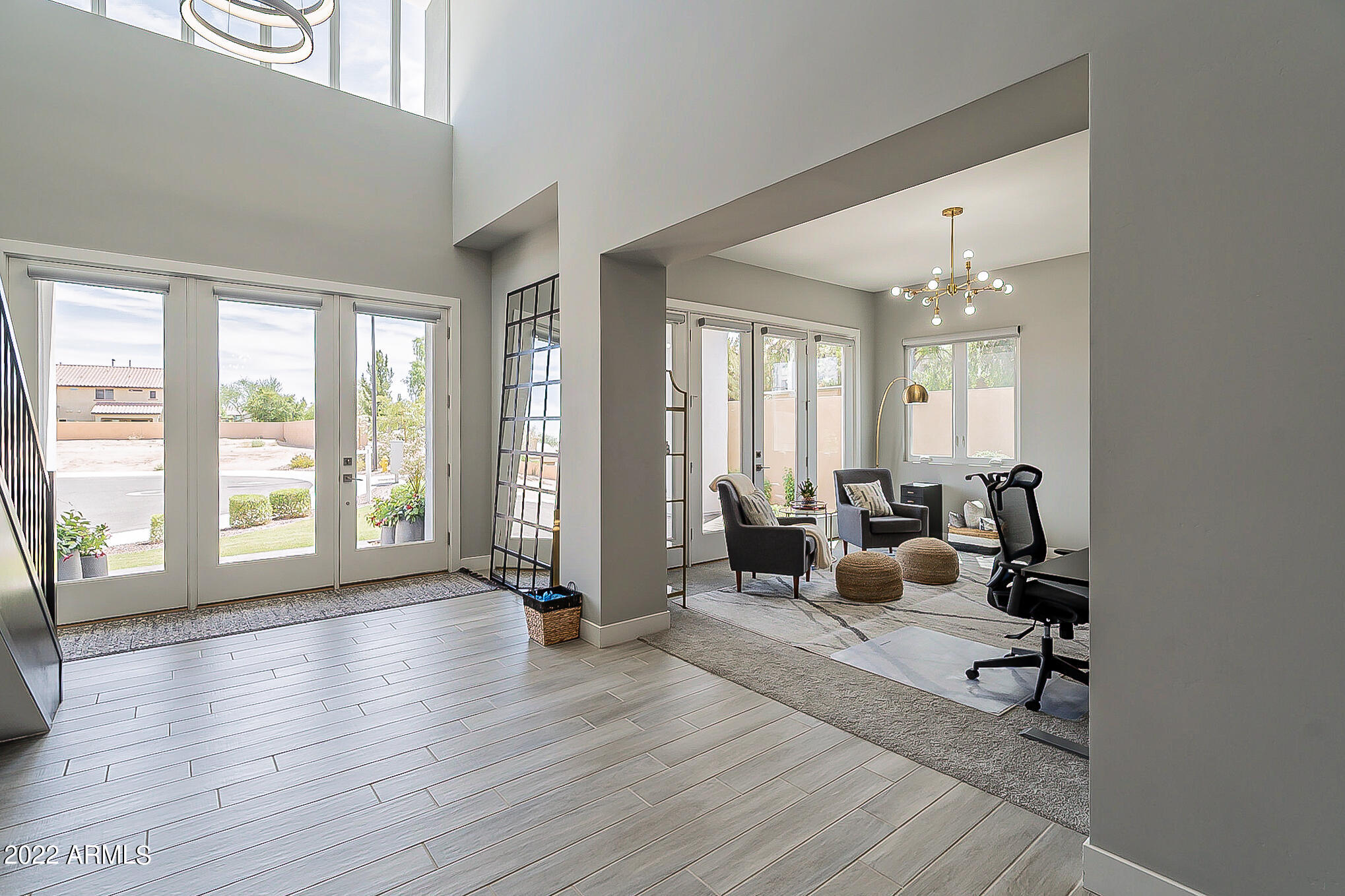 2944 S SANDSTONE Court
