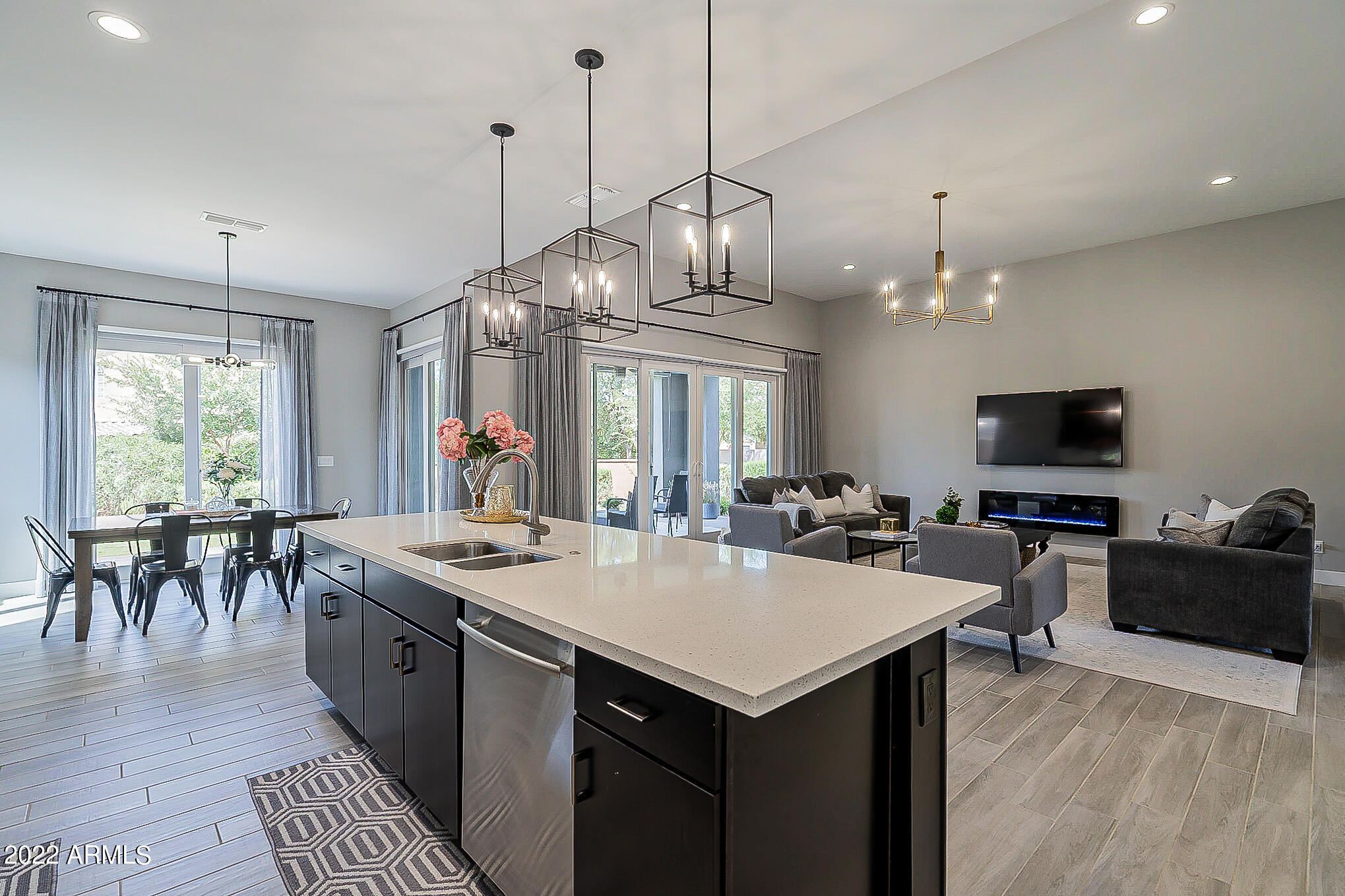 2944 S SANDSTONE Court