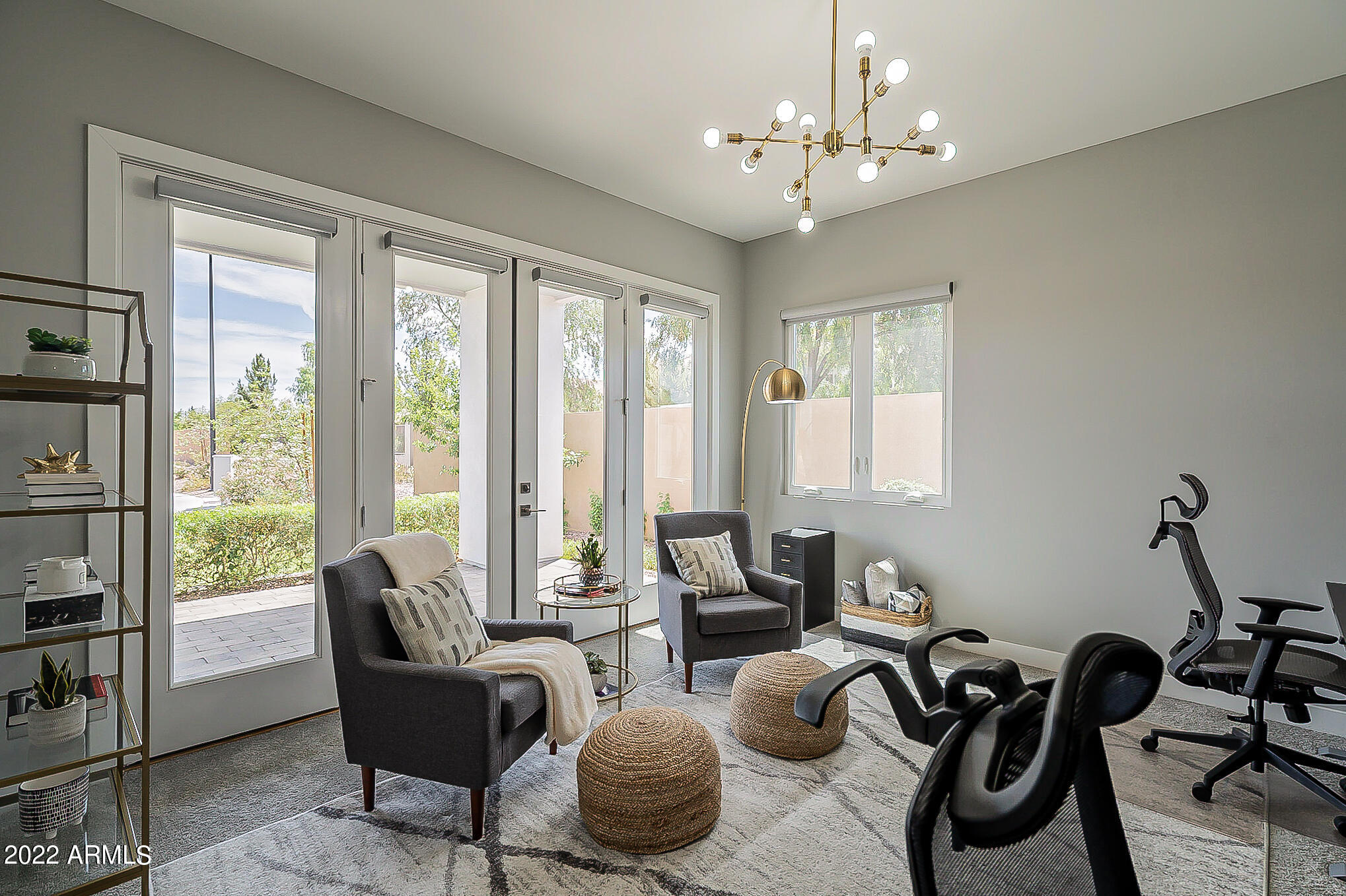 2944 S SANDSTONE Court