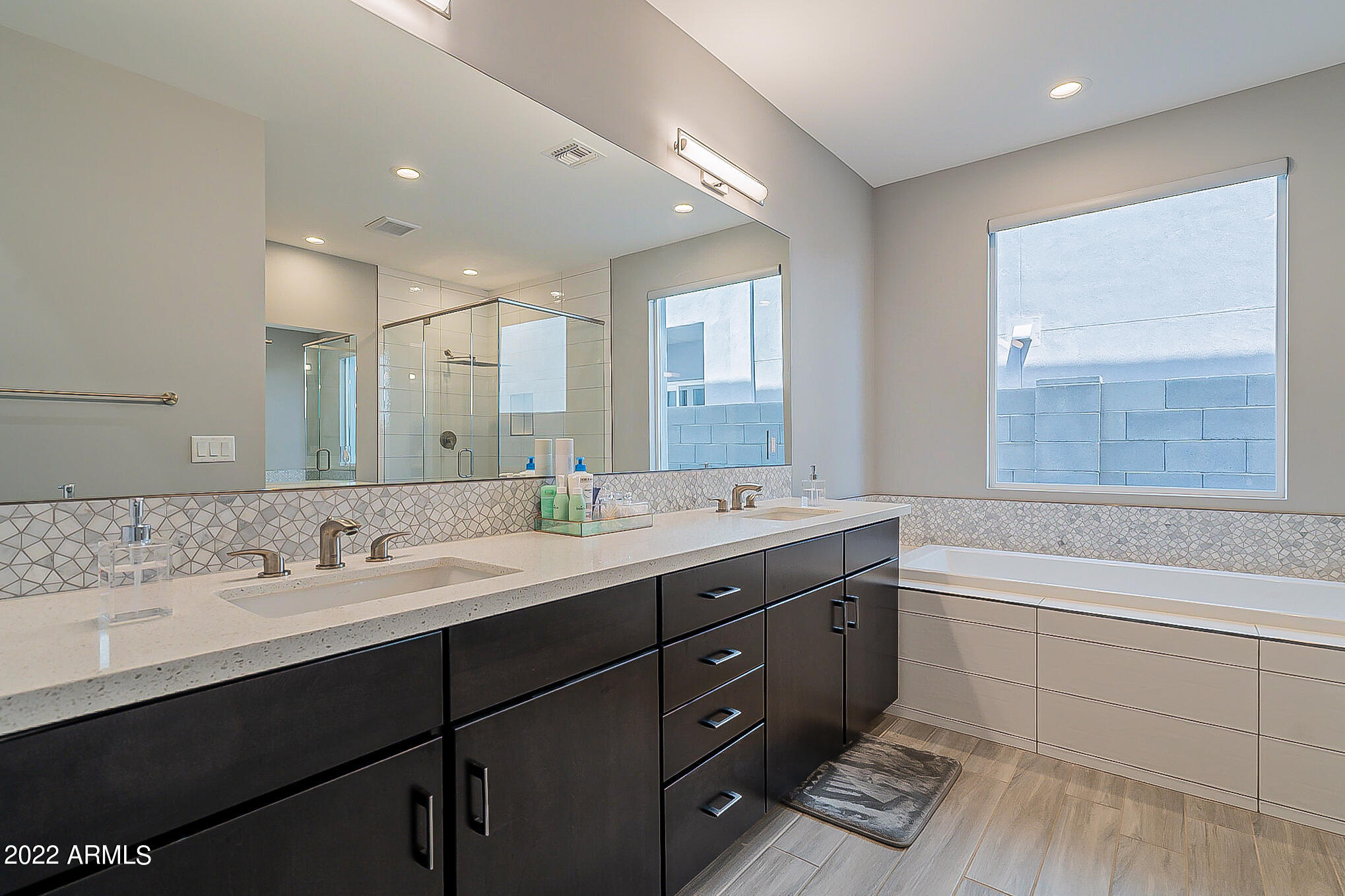 2944 S SANDSTONE Court