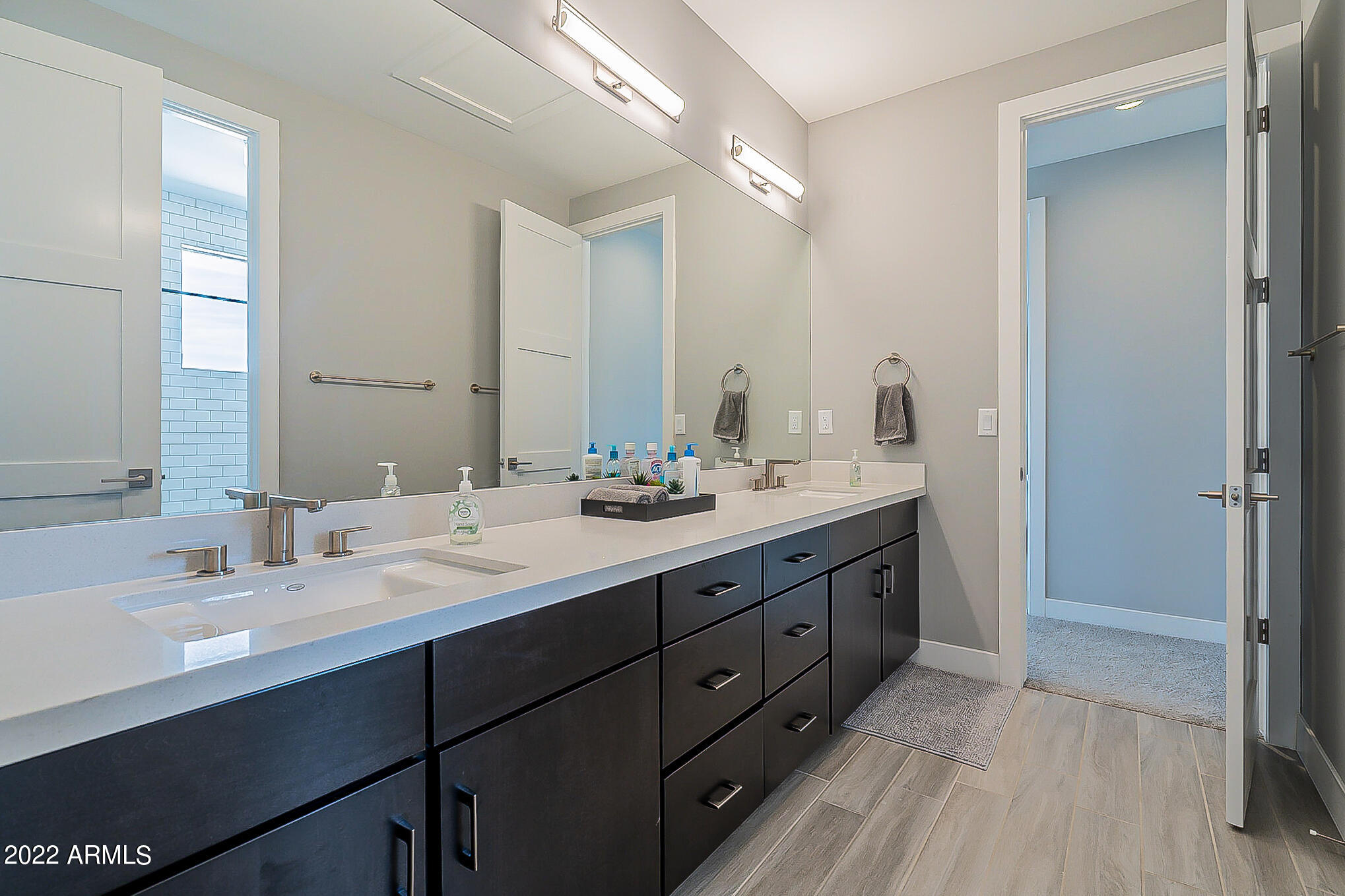 2944 S SANDSTONE Court