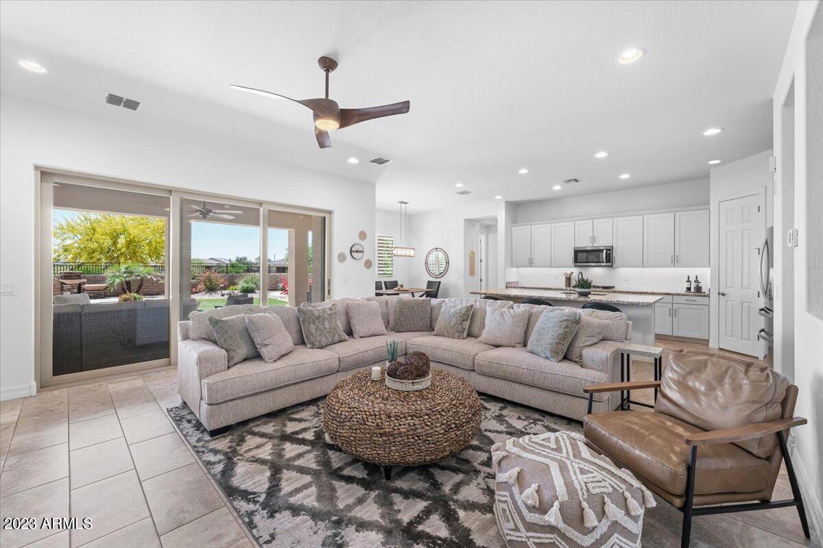 5730 S ARCHER