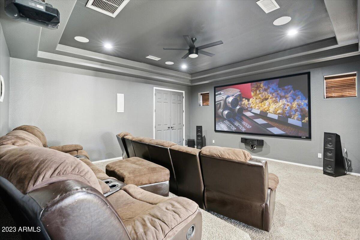 2644 E COLONIAL Court