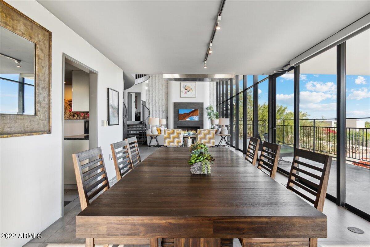 2122 E PALO VERDE Drive