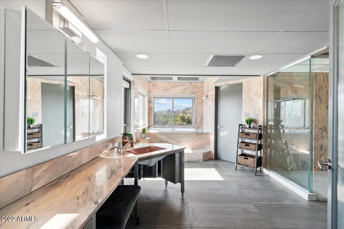 2122 E PALO VERDE Drive