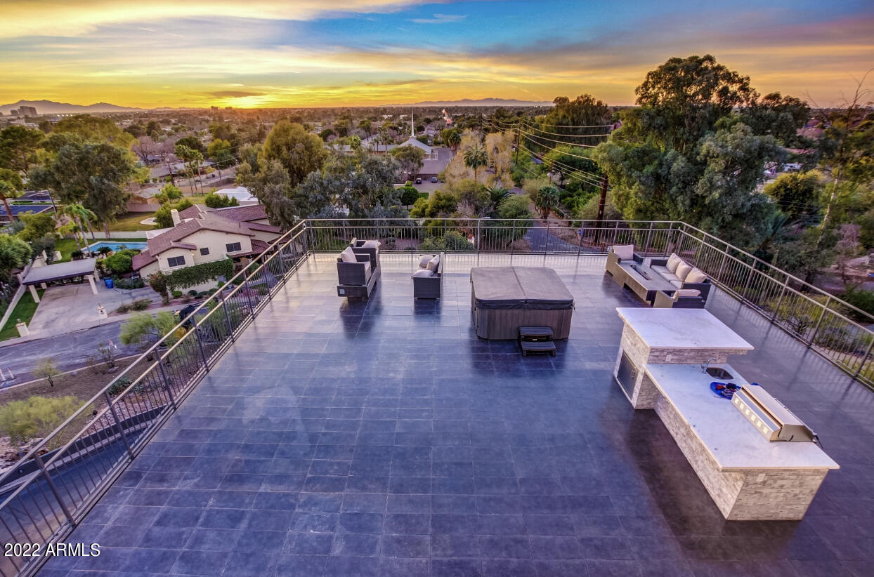 2122 E PALO VERDE Drive