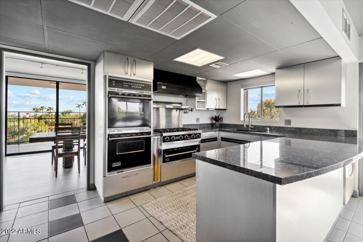 2122 E PALO VERDE Drive