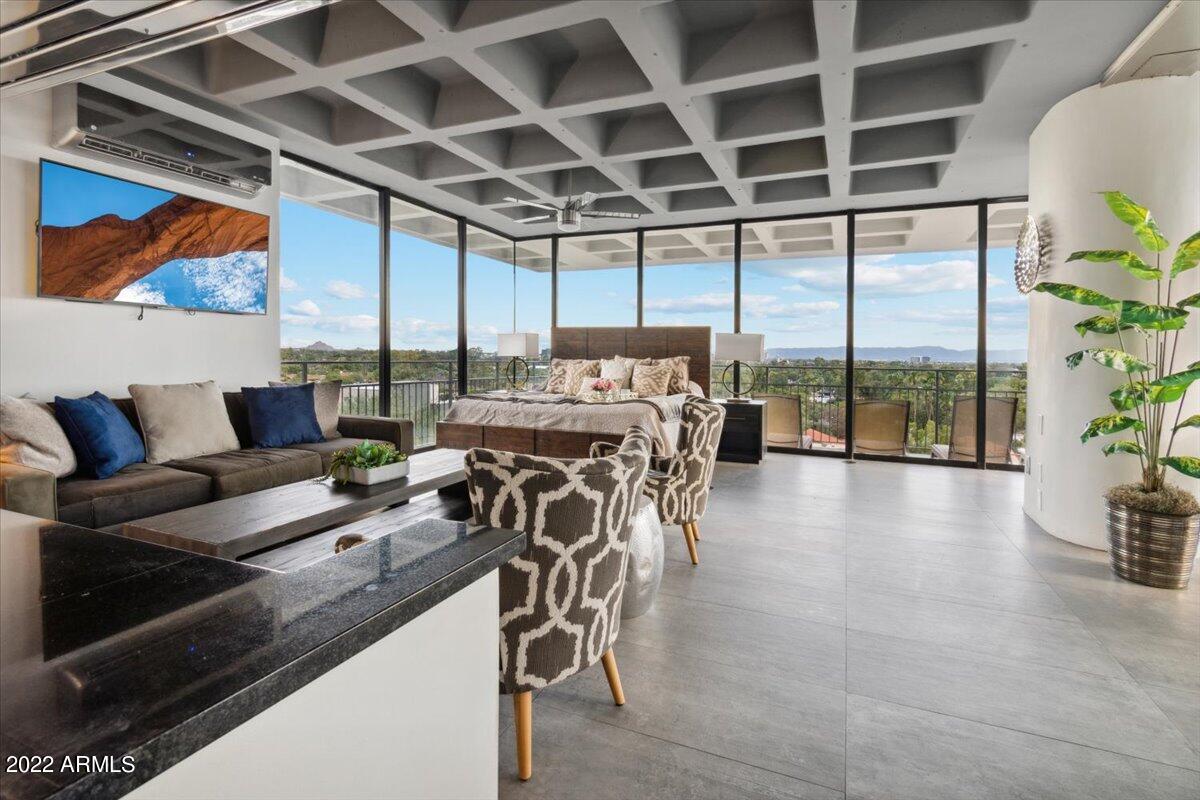 2122 E PALO VERDE Drive