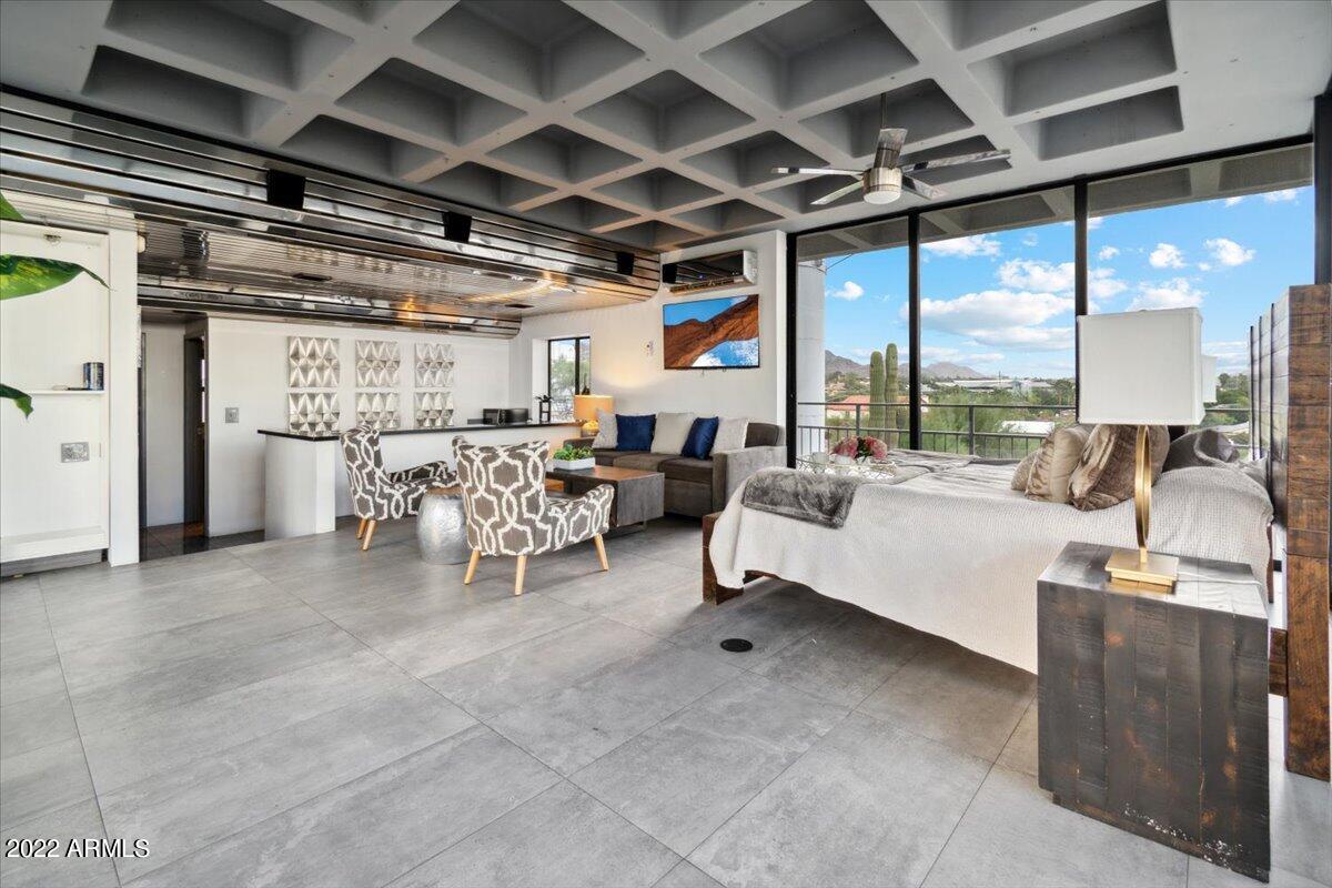 2122 E PALO VERDE Drive