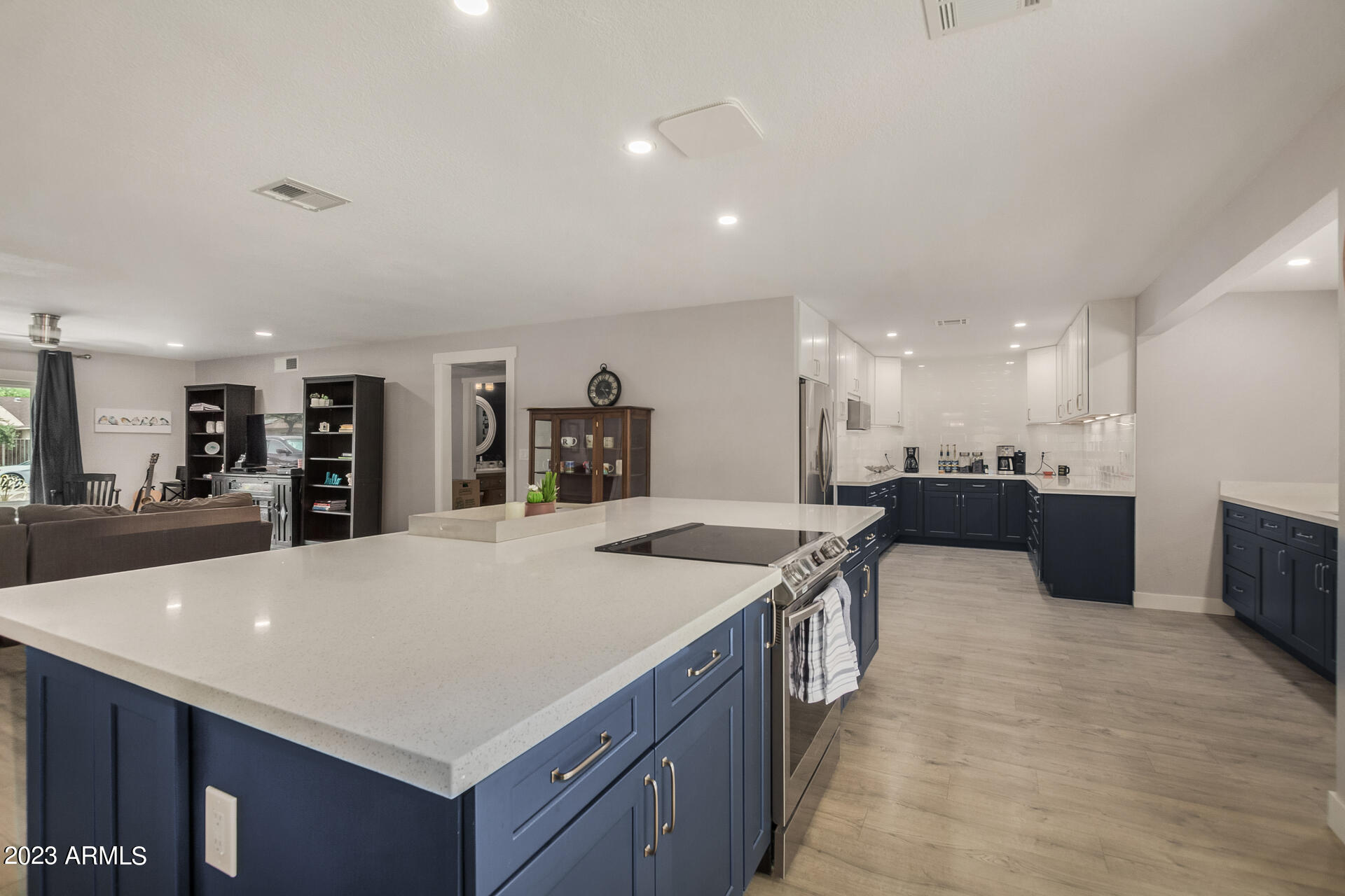 4817 E EMILE ZOLA Avenue