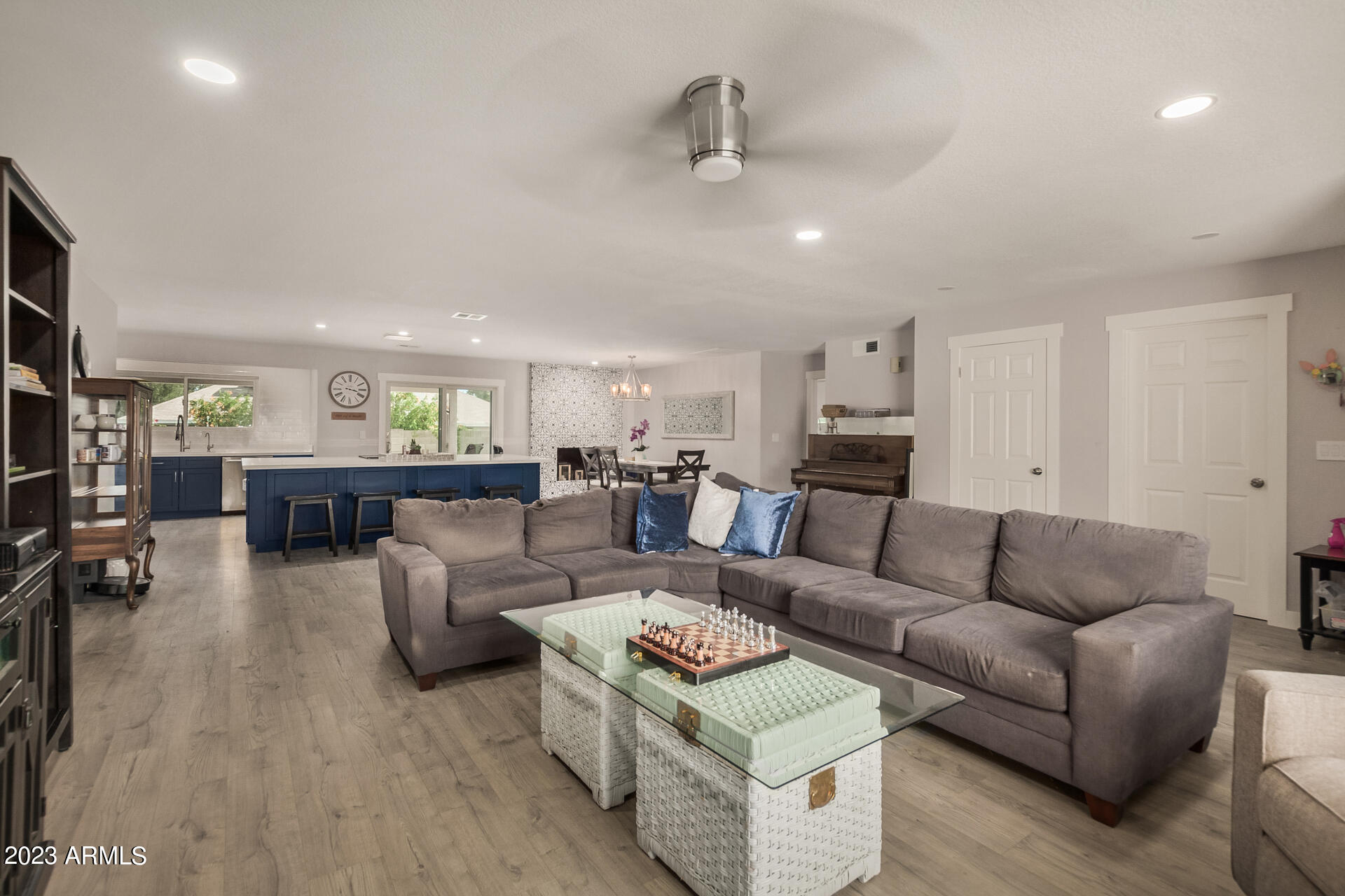 4817 E EMILE ZOLA Avenue