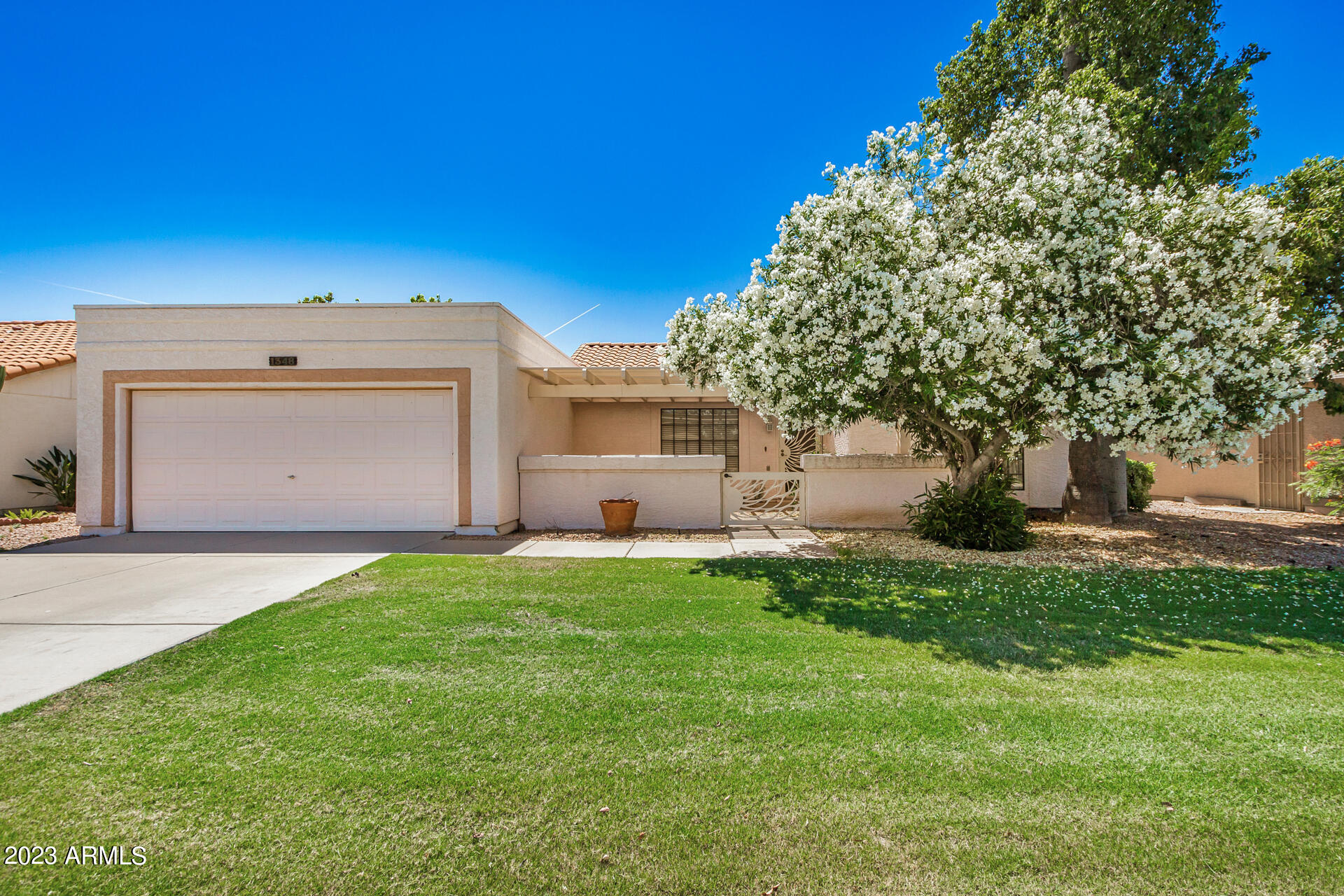 1348 LEISURE WORLD --
