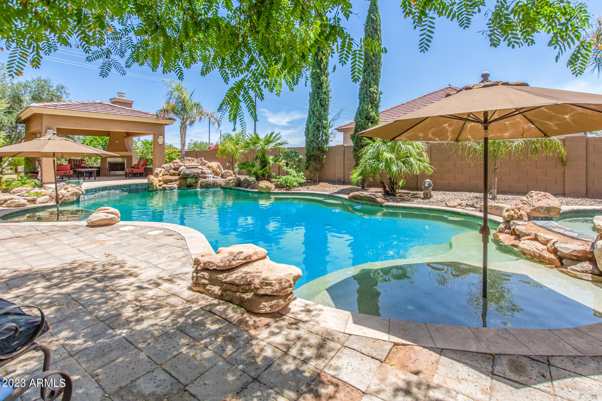 7547 E LELAND Circle