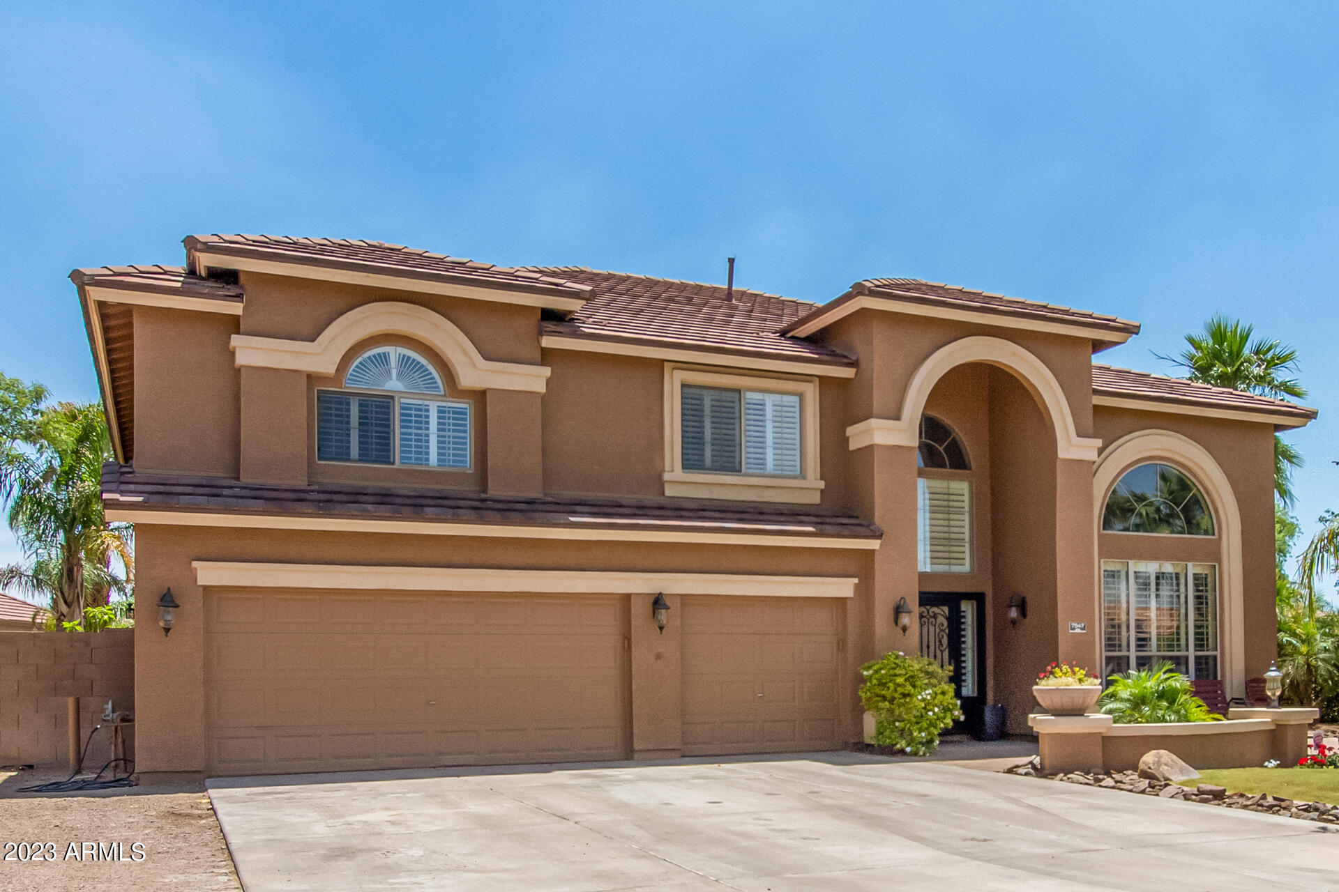 7547 E LELAND Circle