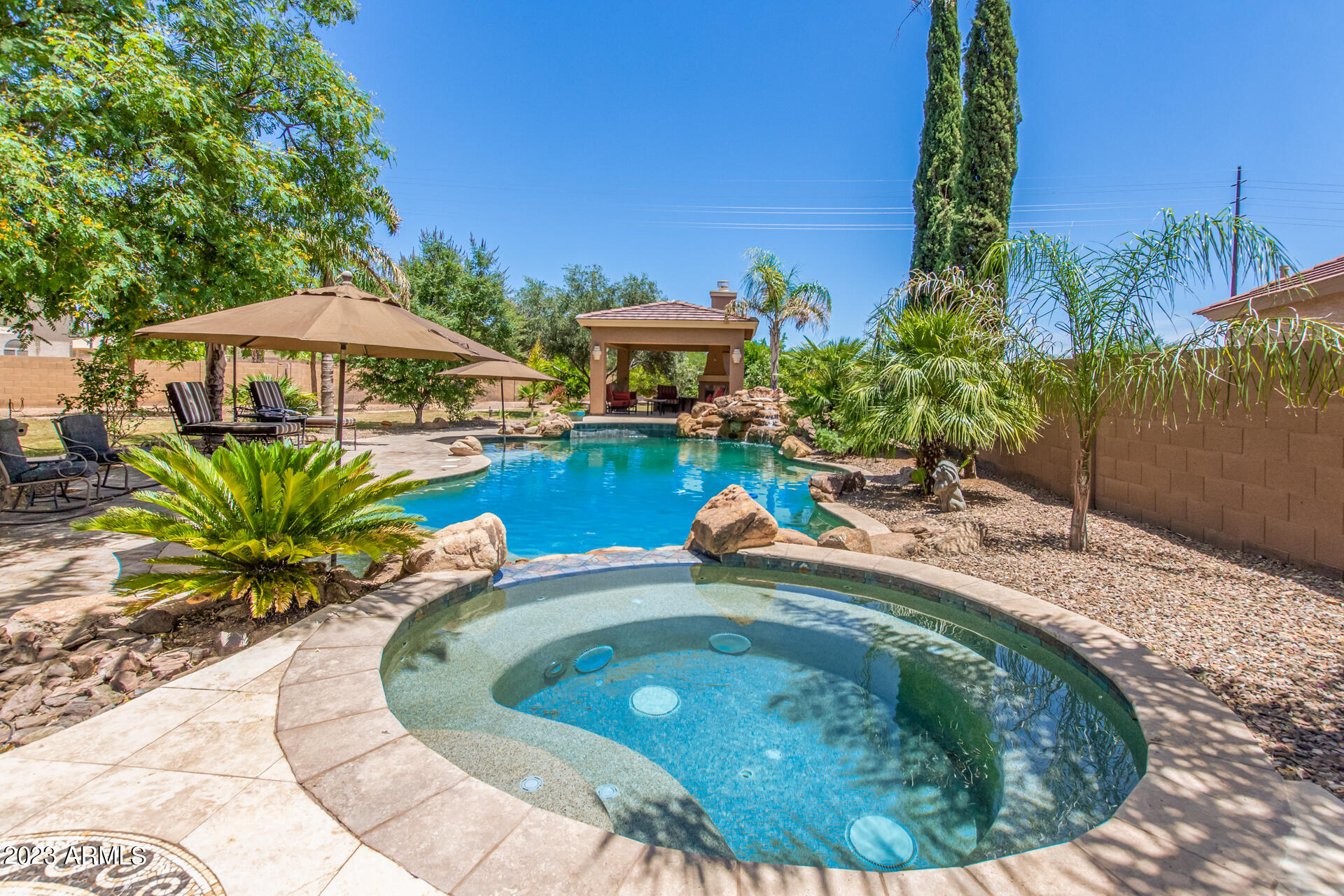 7547 E LELAND Circle