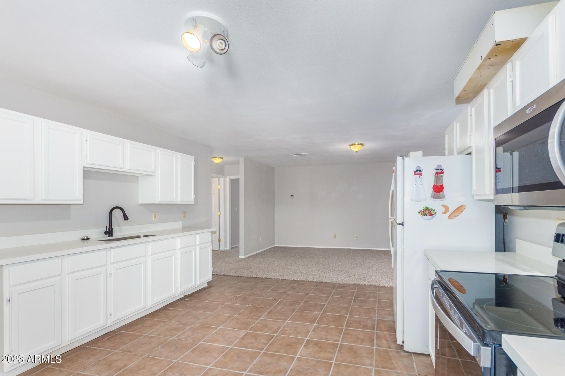 584 RUBEN Court