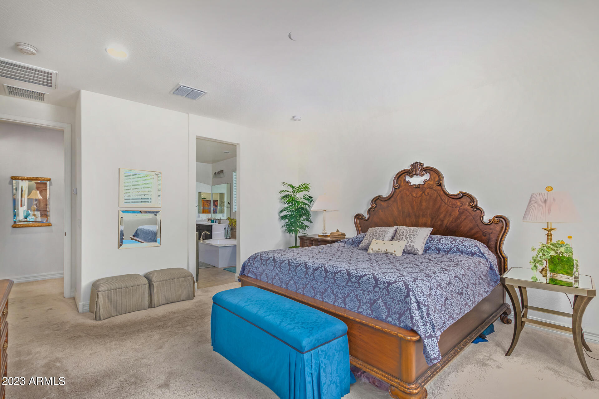 43929 N PARKER Court