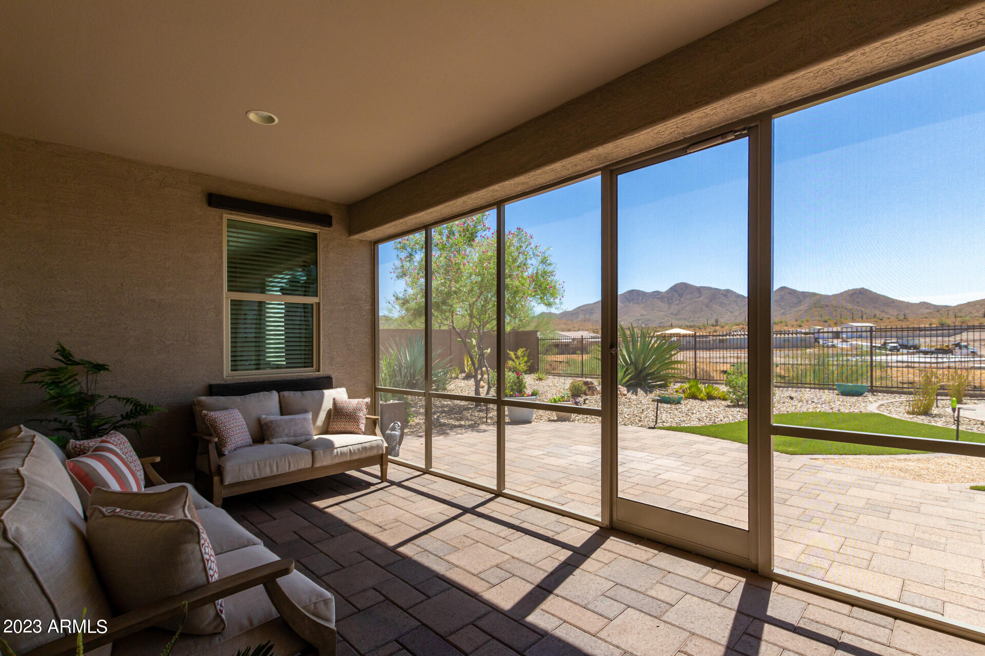 43929 N PARKER Court