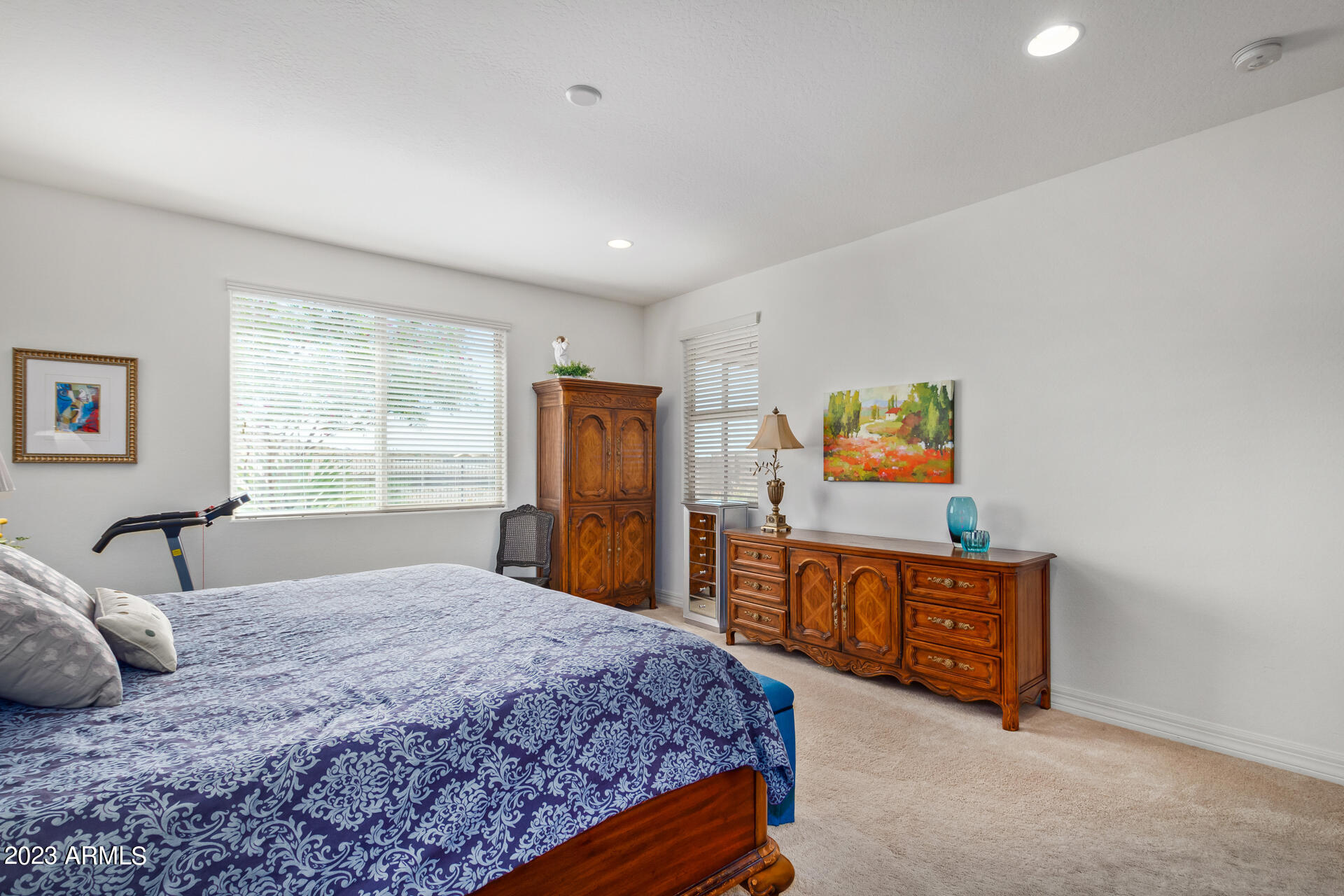 43929 N PARKER Court