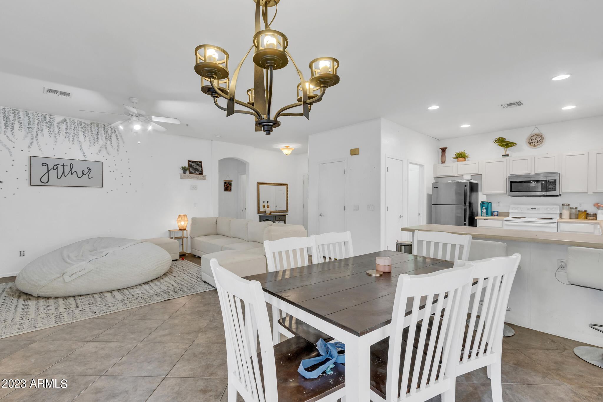 3146 E SUPERIOR Road