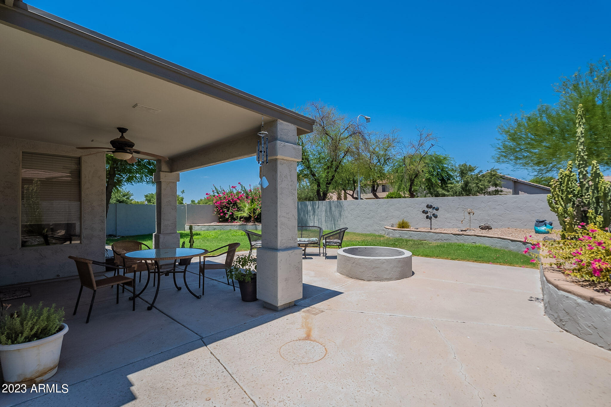 2740 E CARLA VISTA Drive