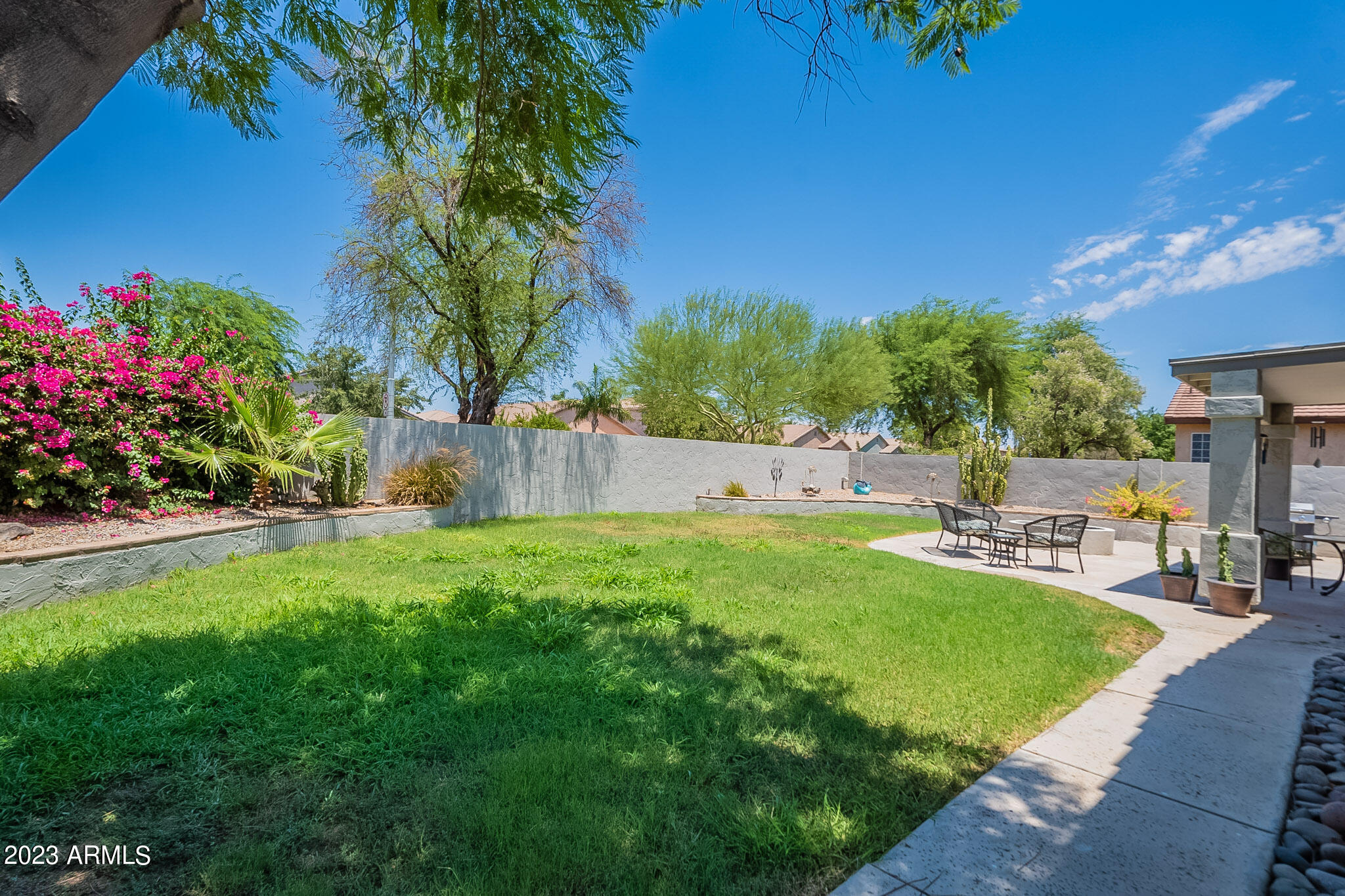 2740 E CARLA VISTA Drive