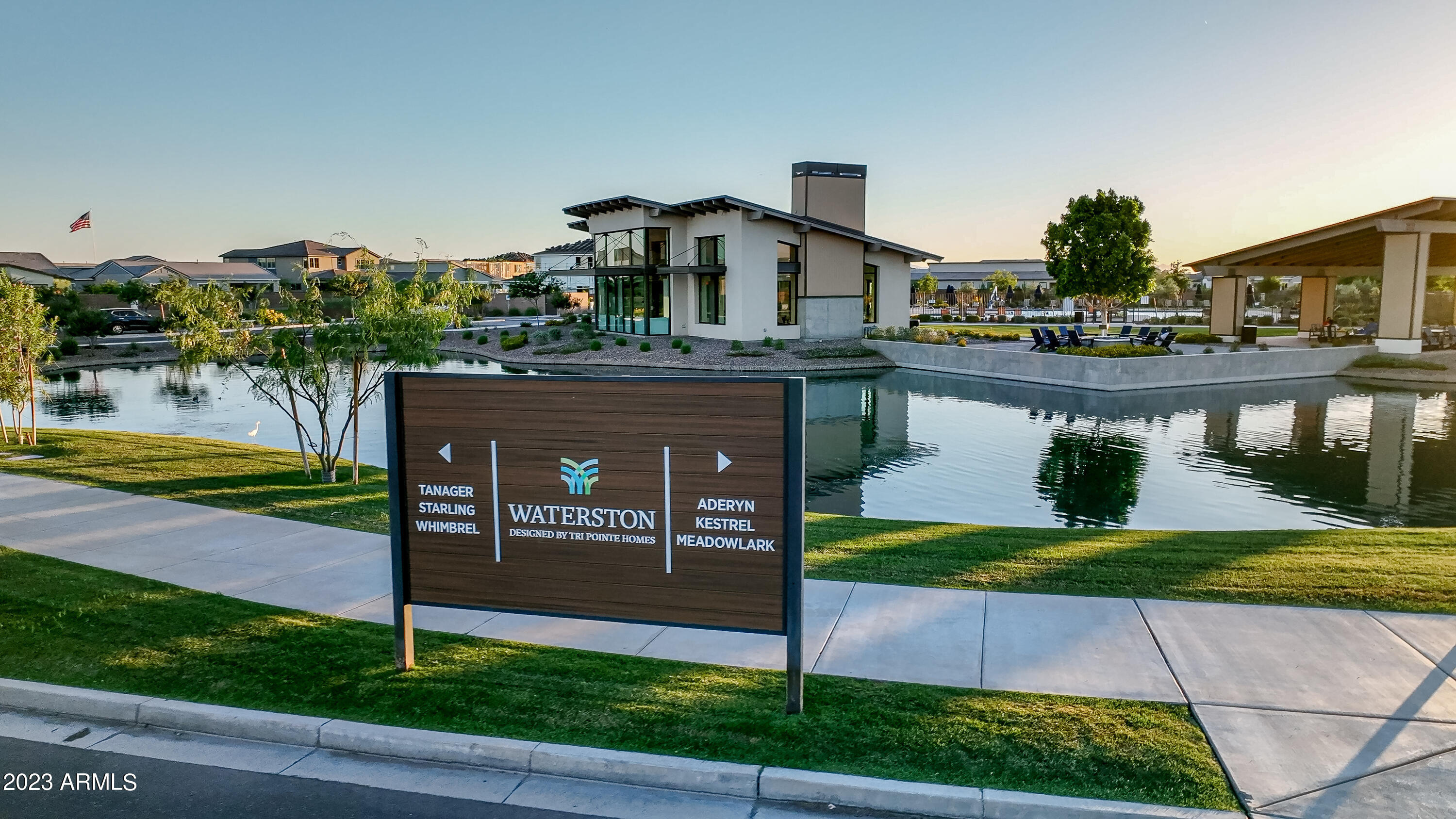 1334 E NARROWLEAF Drive