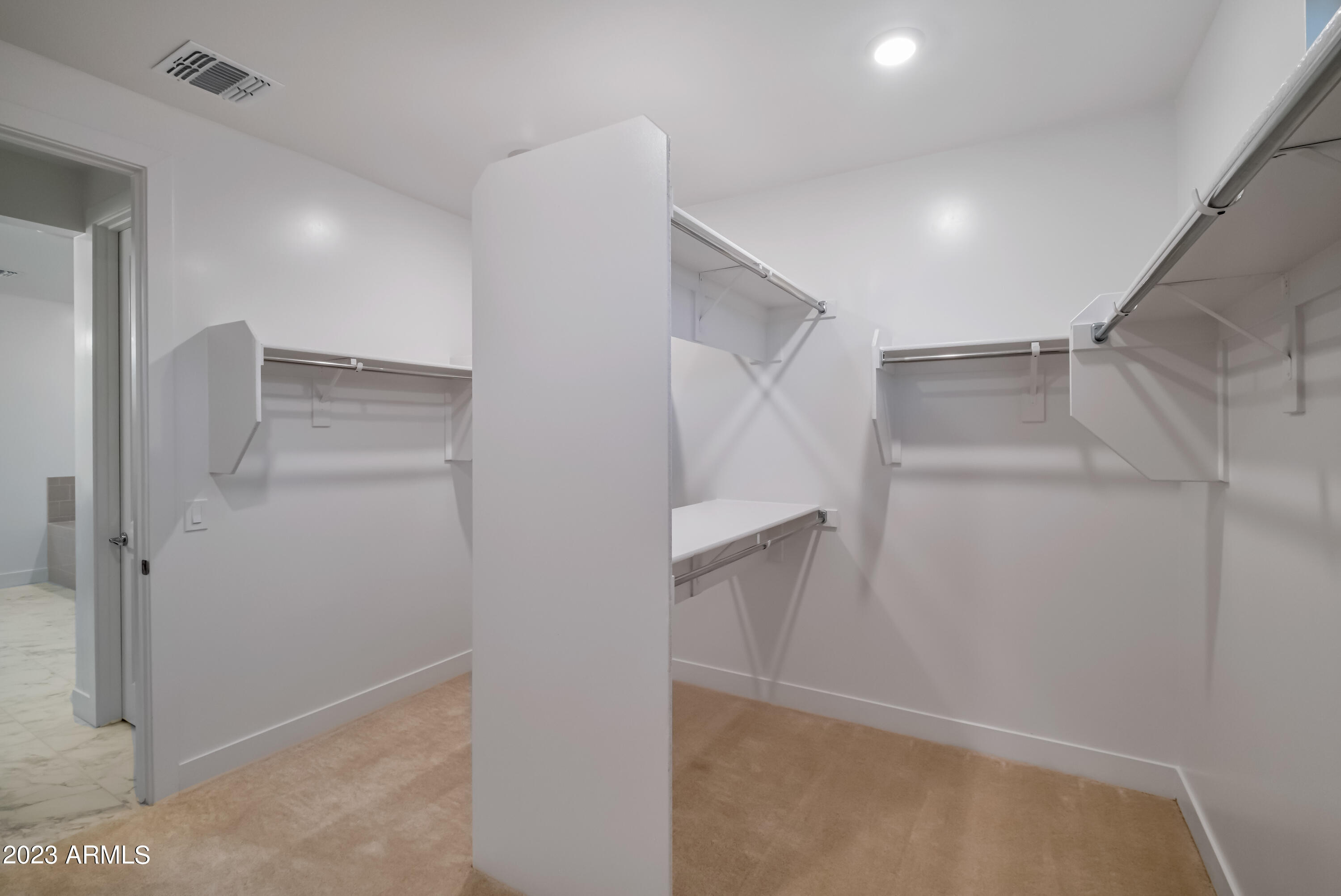 1334 E NARROWLEAF Drive
