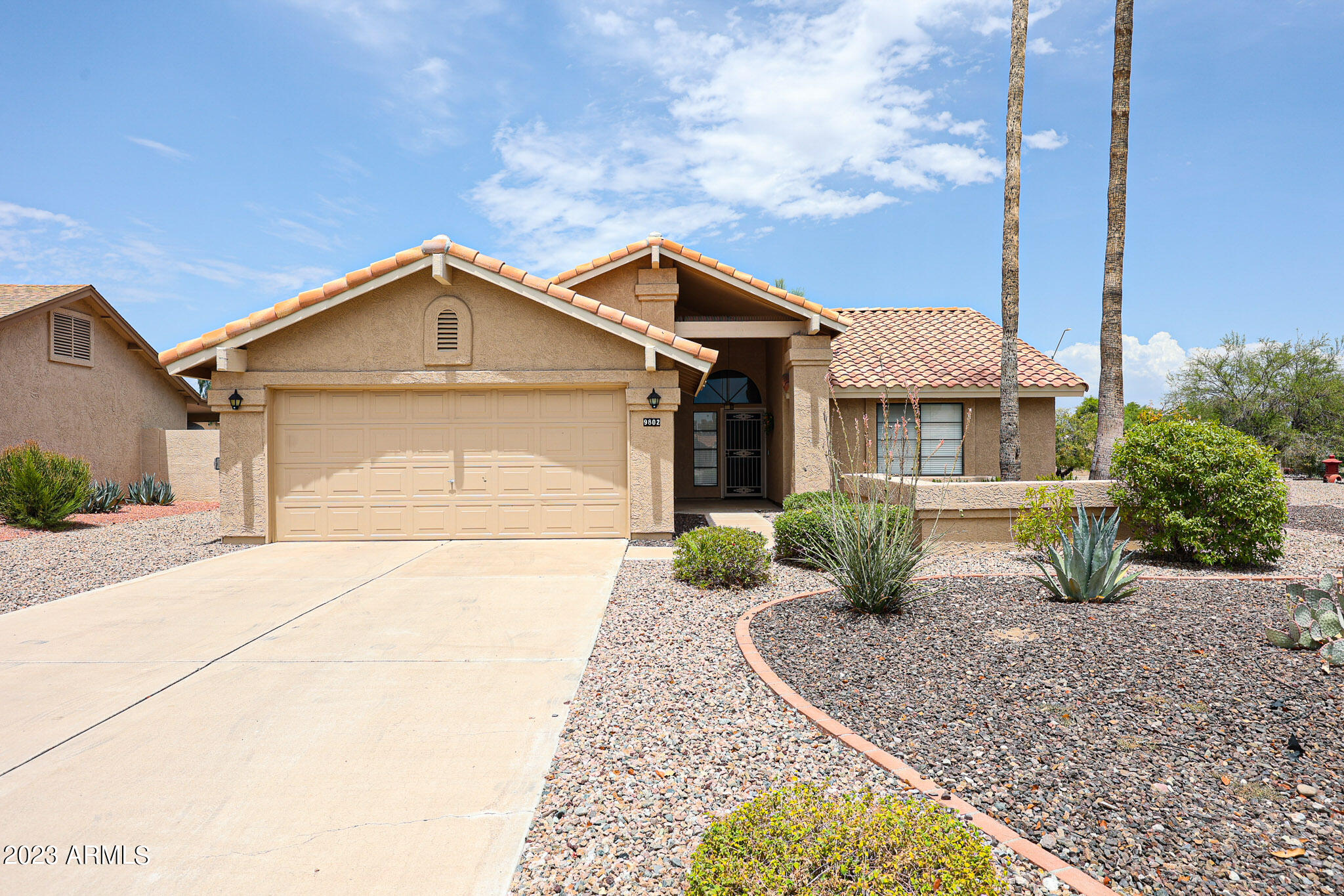 9802 W MENADOTA Drive