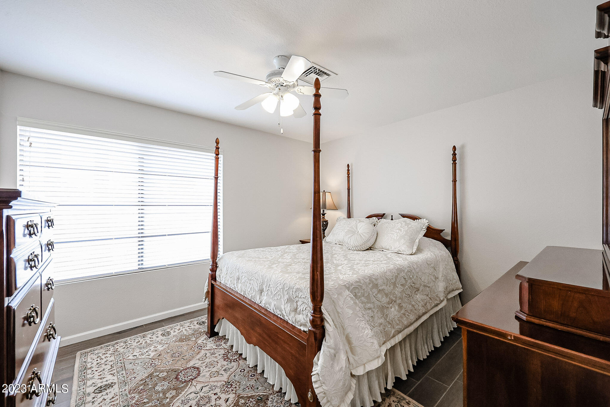 9802 W MENADOTA Drive