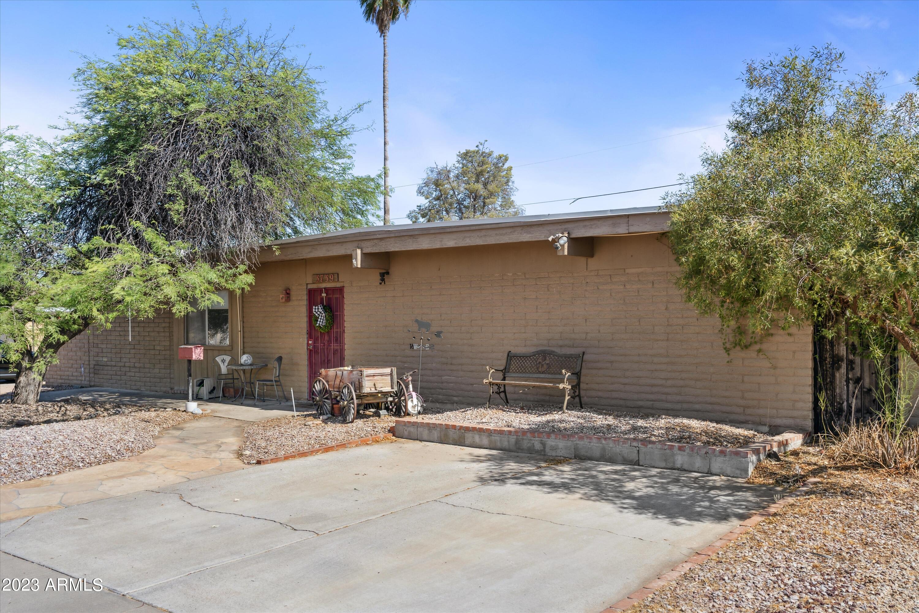 3739 E POINSETTIA Drive