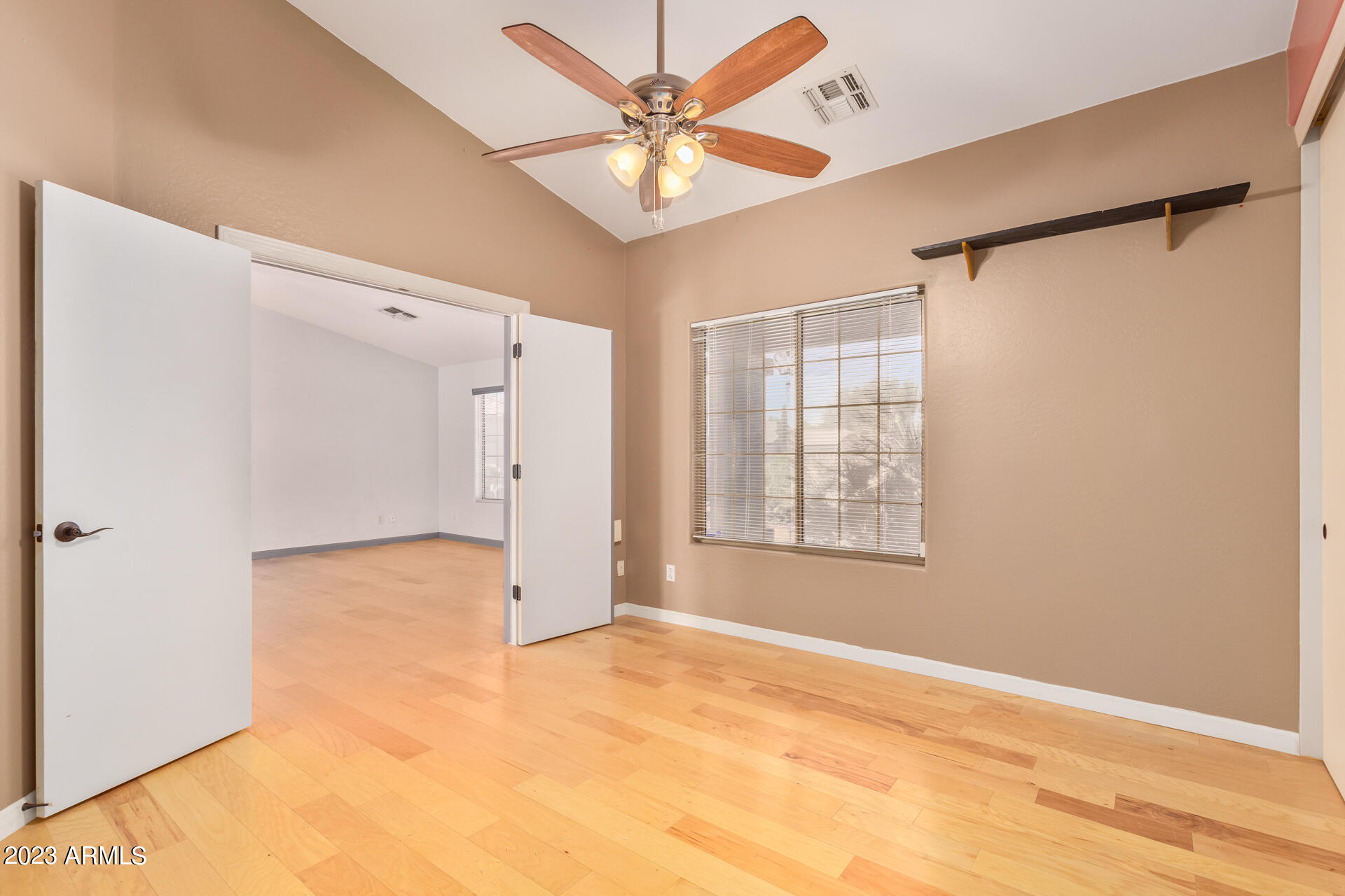 10543 W WILSHIRE Drive