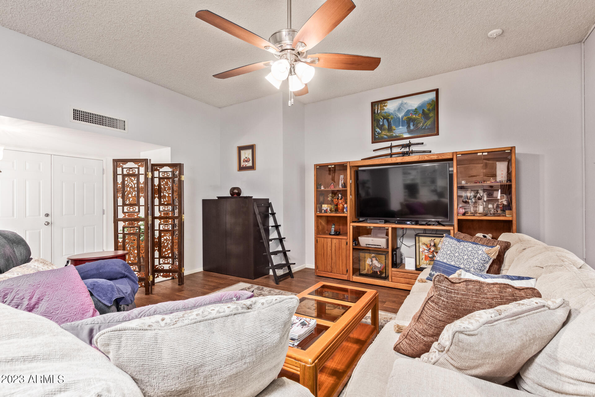 10302 W GARNETTE Drive