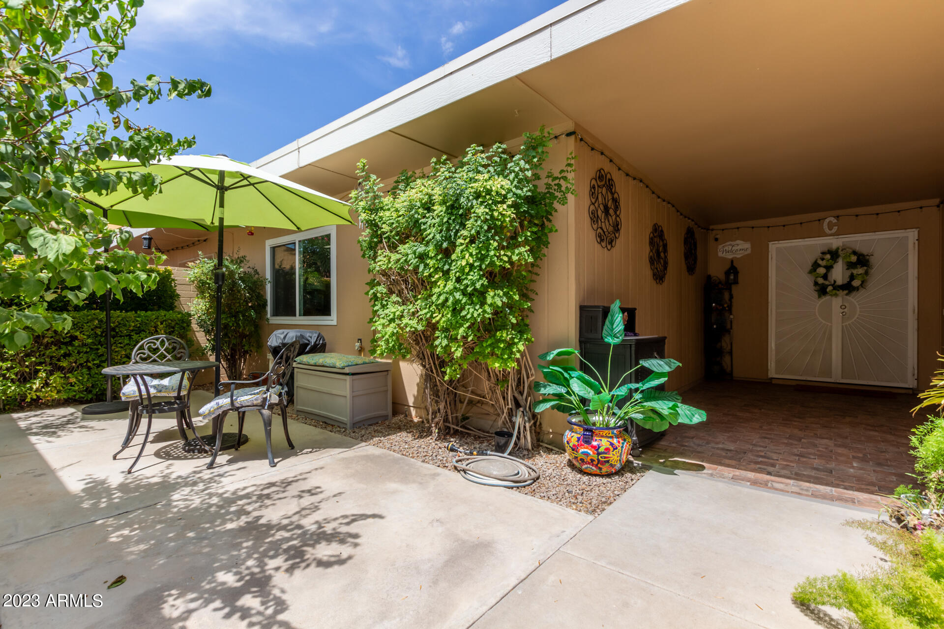 10302 W GARNETTE Drive