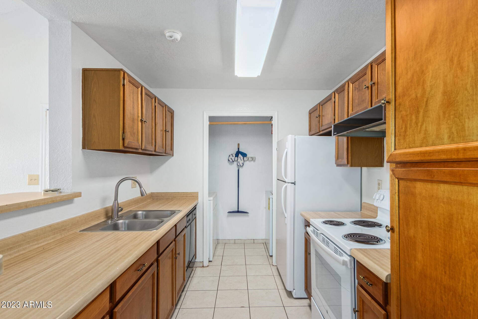 623 W GUADALUPE Road, 270