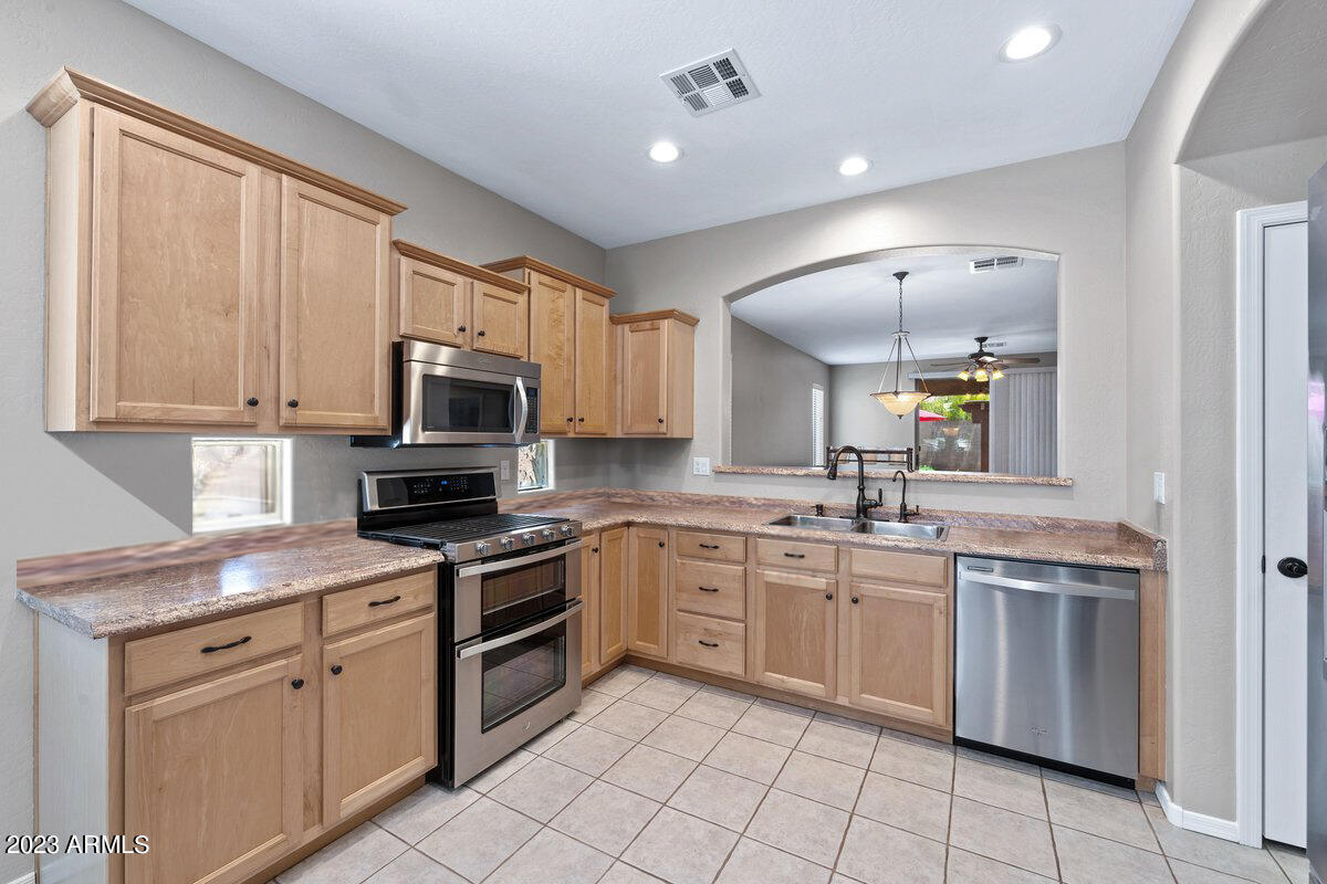 3107 S CHATSWORTH Circle