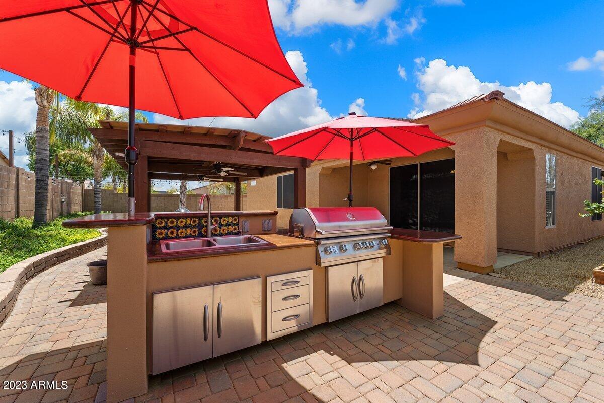 3107 S CHATSWORTH Circle