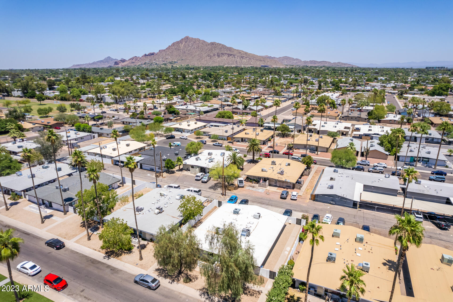 6644 E EARLL Drive E, 1-4