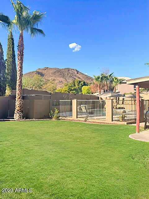 6132 W WEST WIND Drive