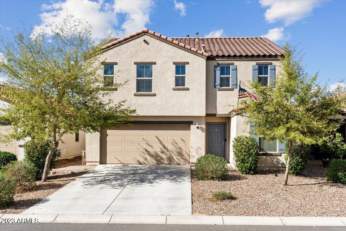 1062 W LOWELL Drive