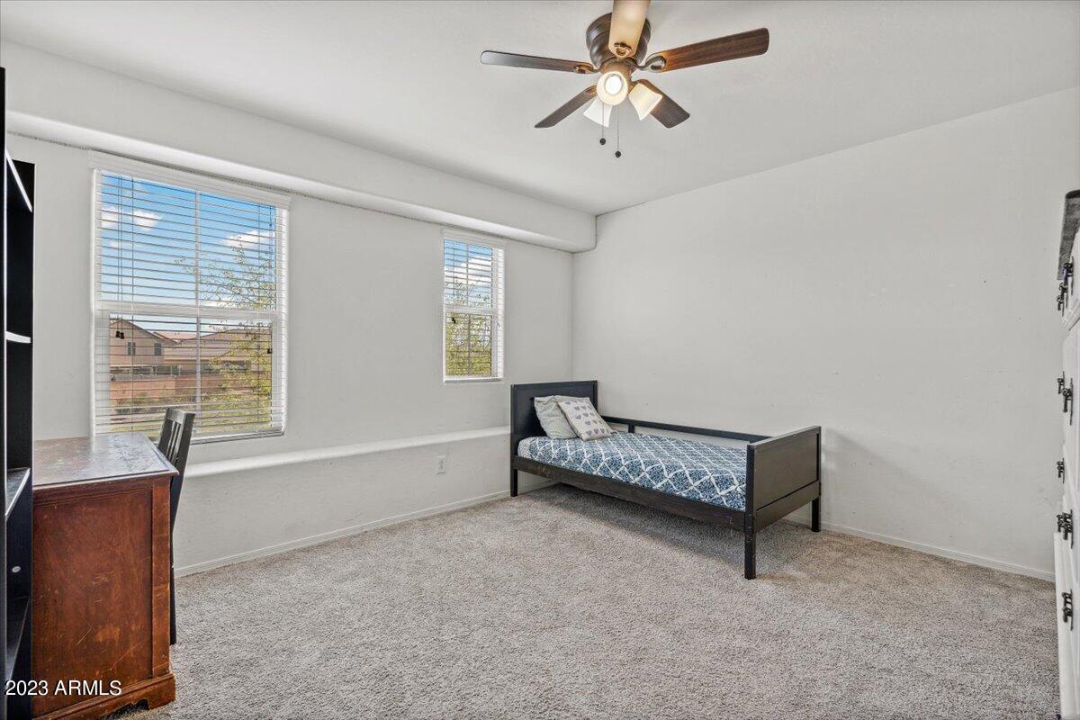 1062 W LOWELL Drive