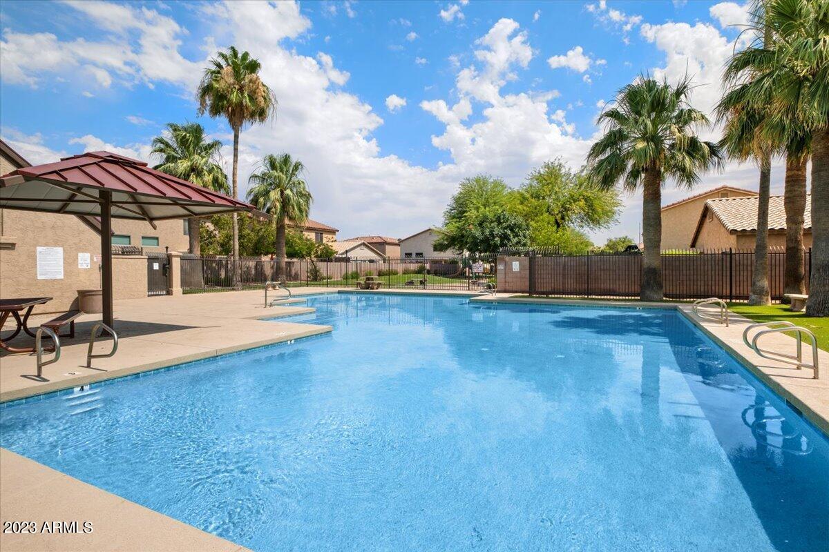 2631 E LA COSTA Drive