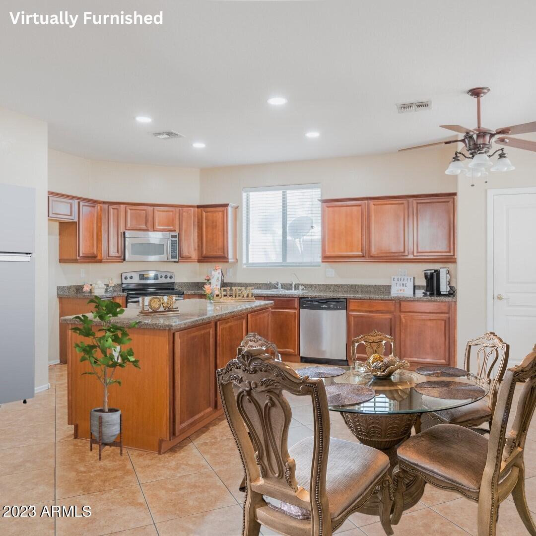 3744 E SEBASTIAN Lane