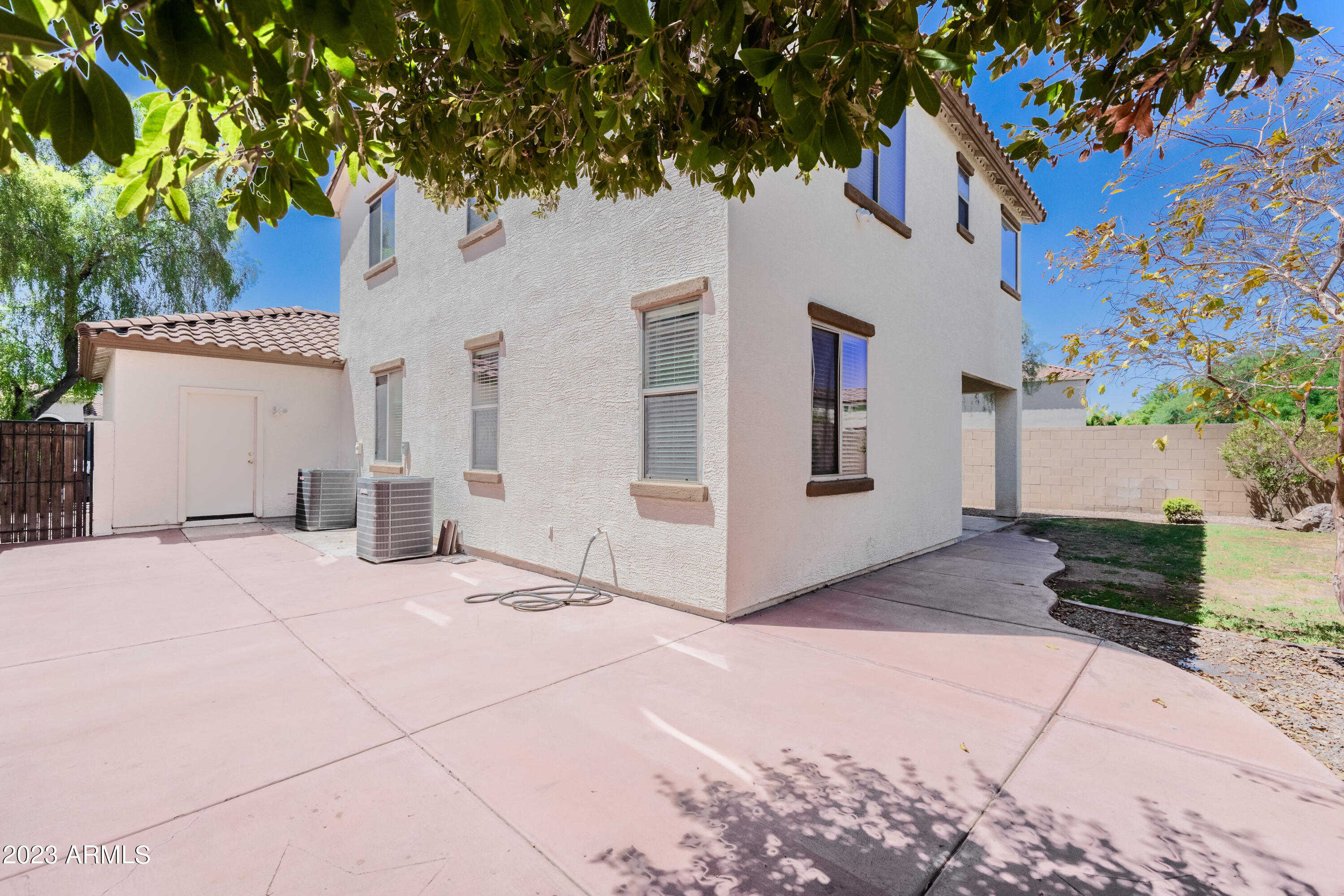 3744 E SEBASTIAN Lane