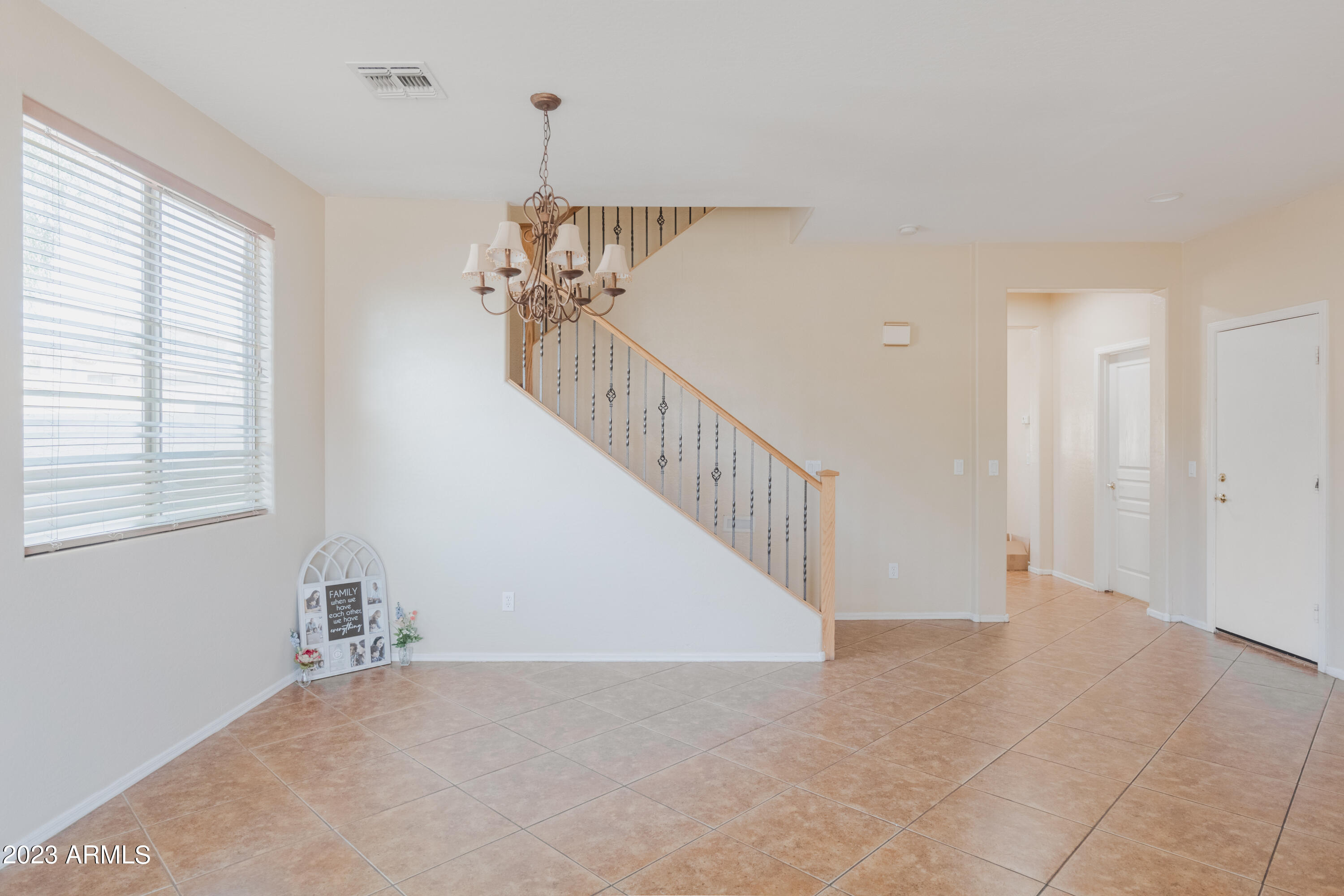 3744 E SEBASTIAN Lane