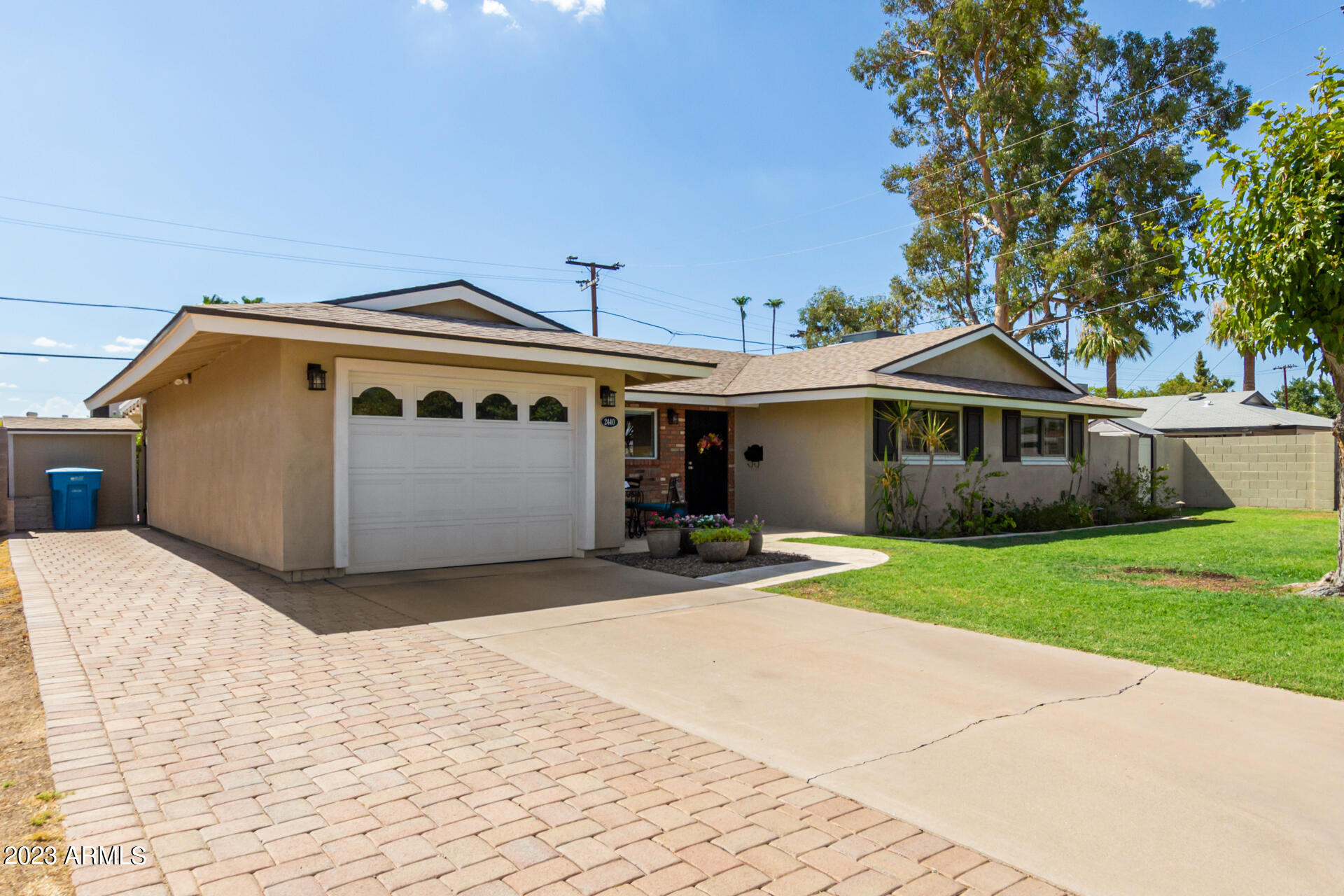 2440 N 19TH Drive