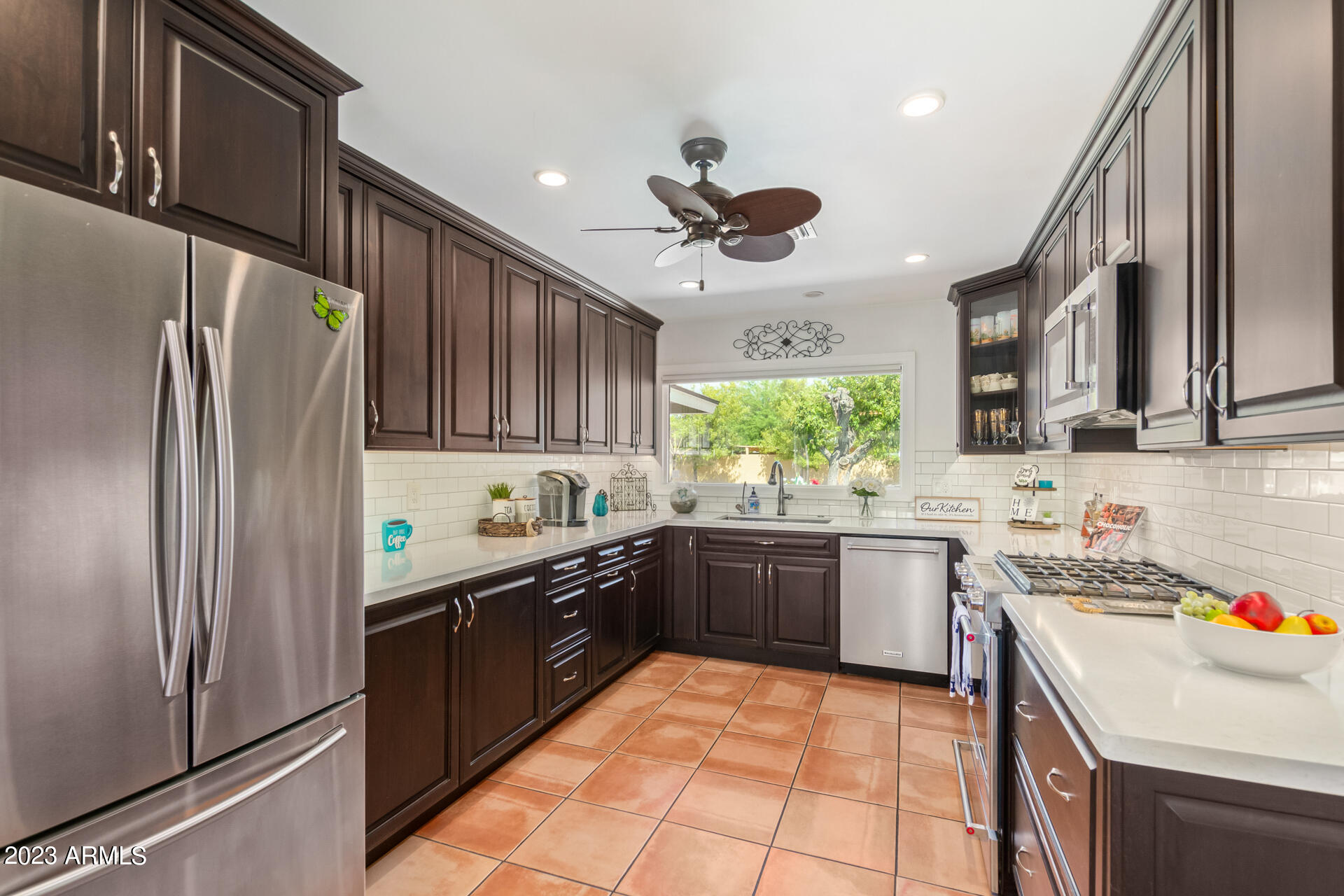 2440 N 19TH Drive