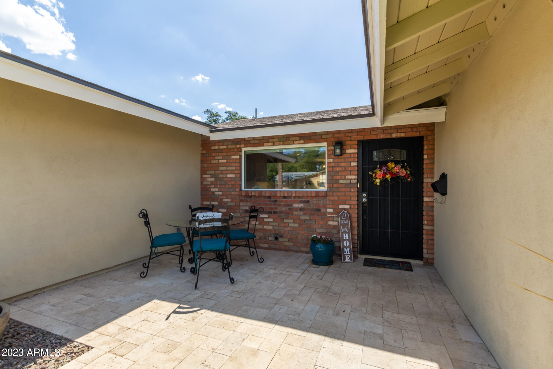 2440 N 19TH Drive