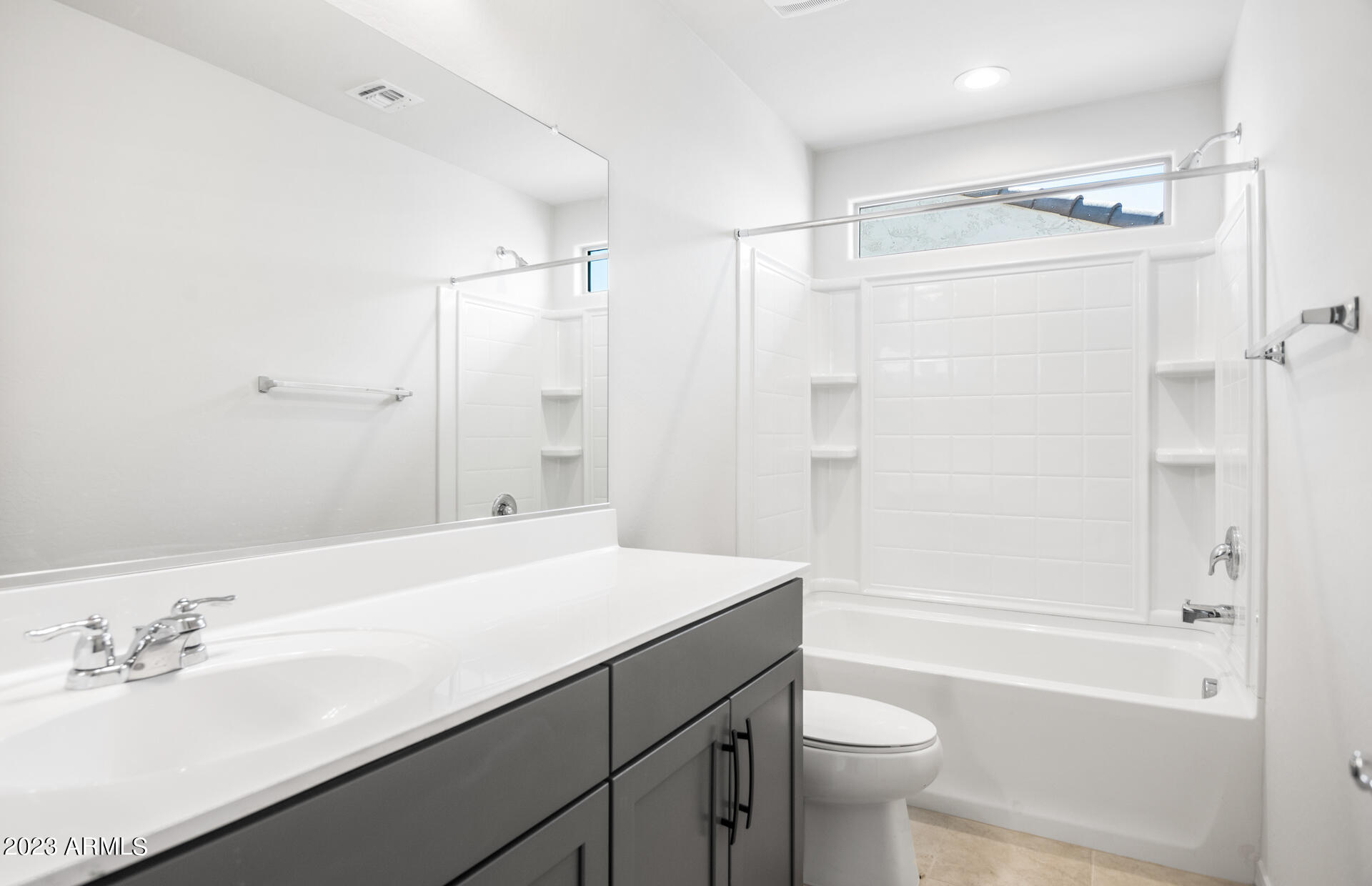 1511 W Sabel Court