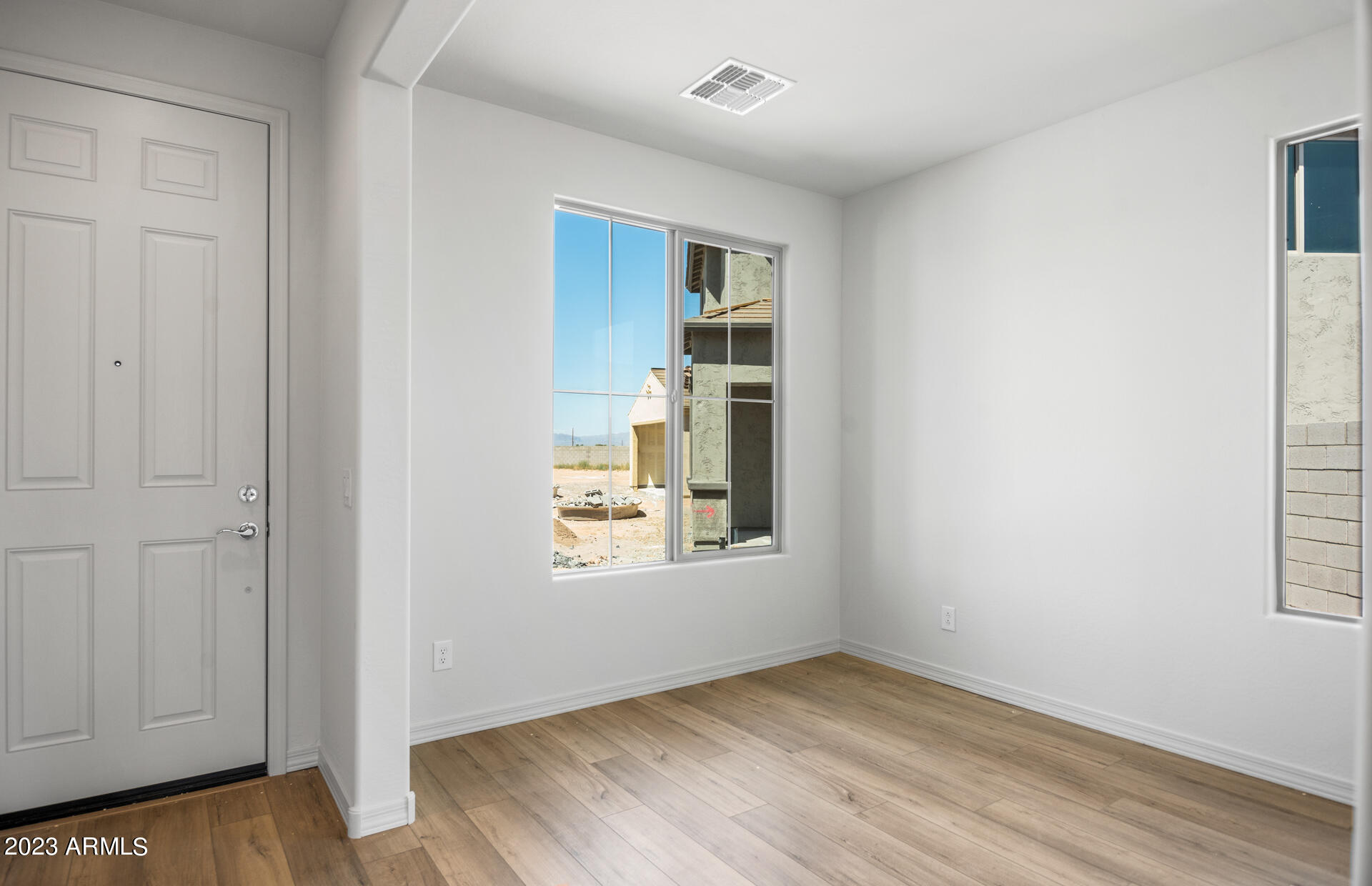 1511 W Sabel Court